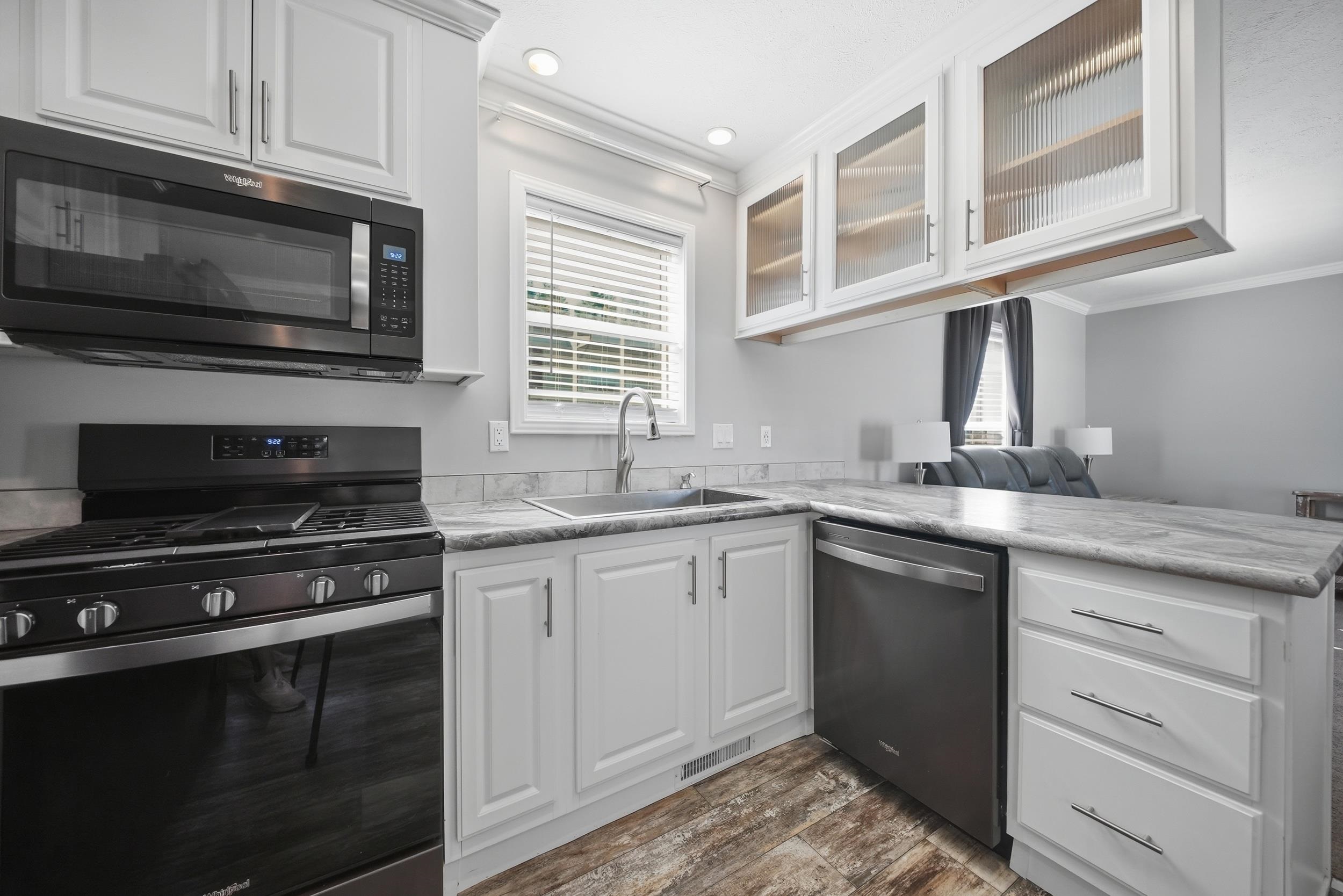 20 Amherst Road Property Photo 9