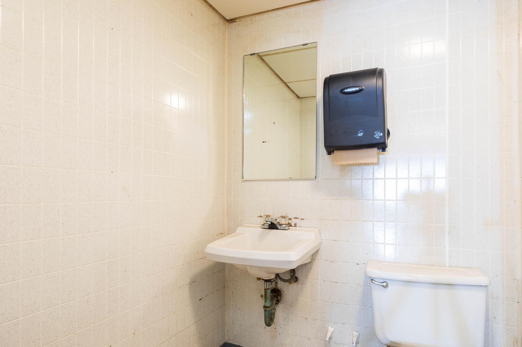 27 Carroll Street Property Photo 17