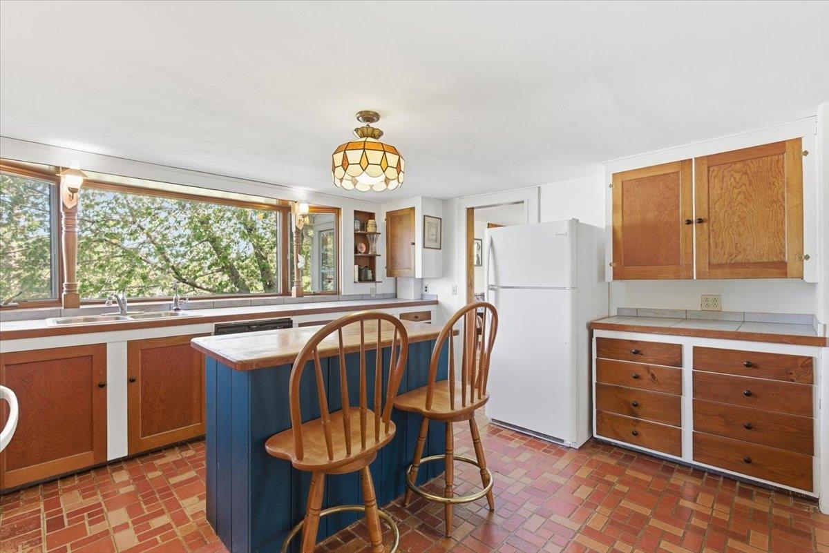 971 South Stream Road Property Photo 11