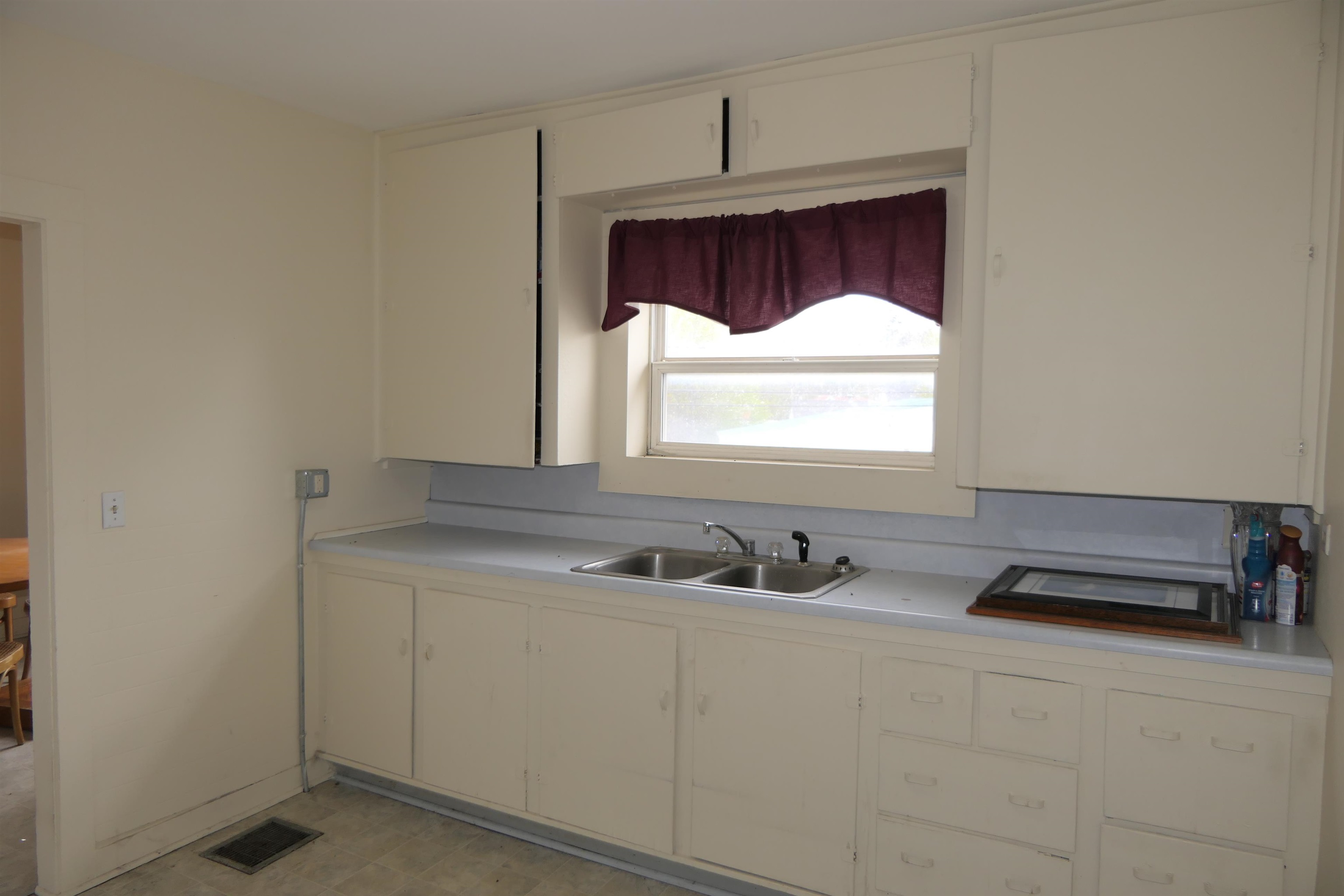 5 Gore Road Property Photo 10