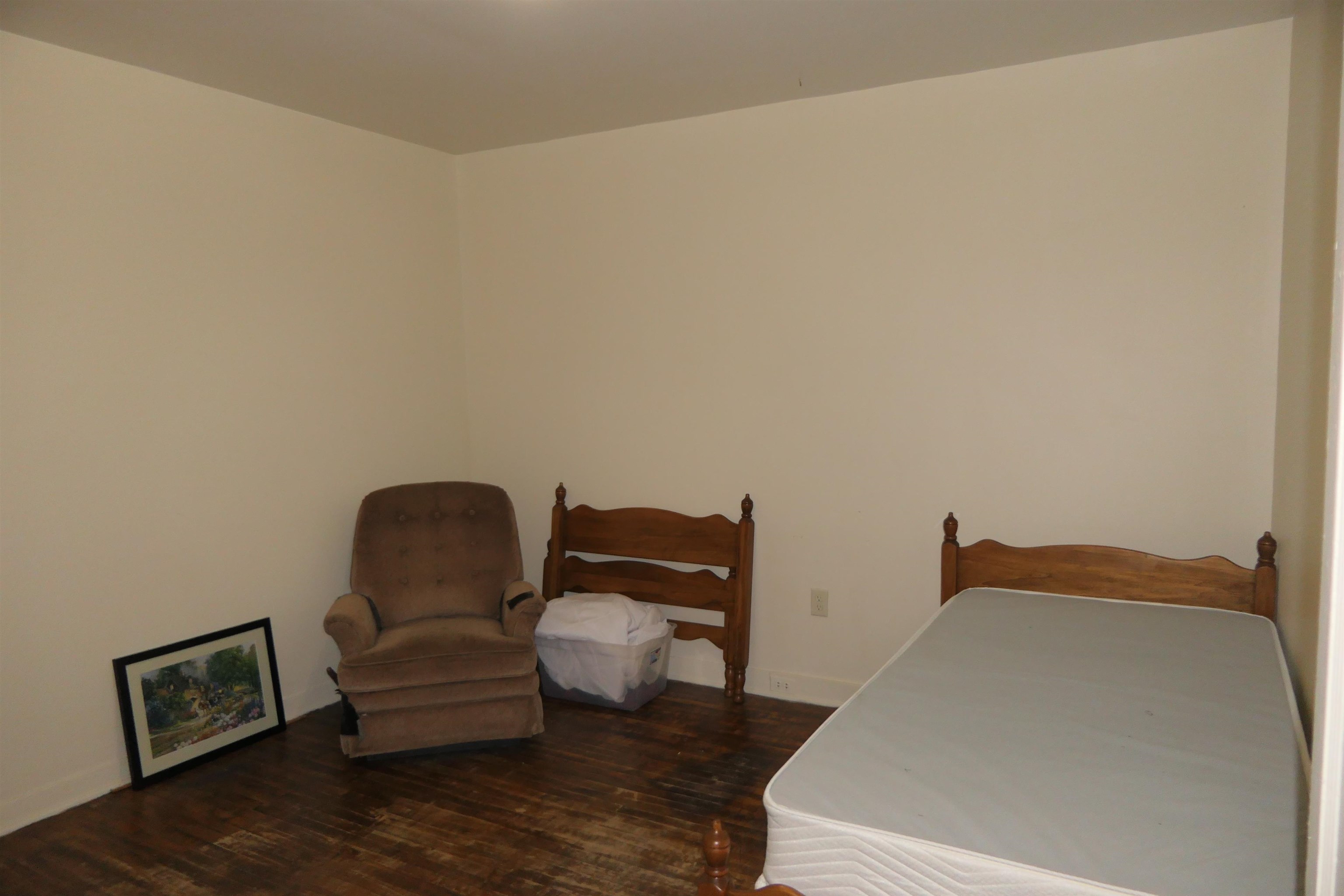 5 Gore Road Property Photo 18