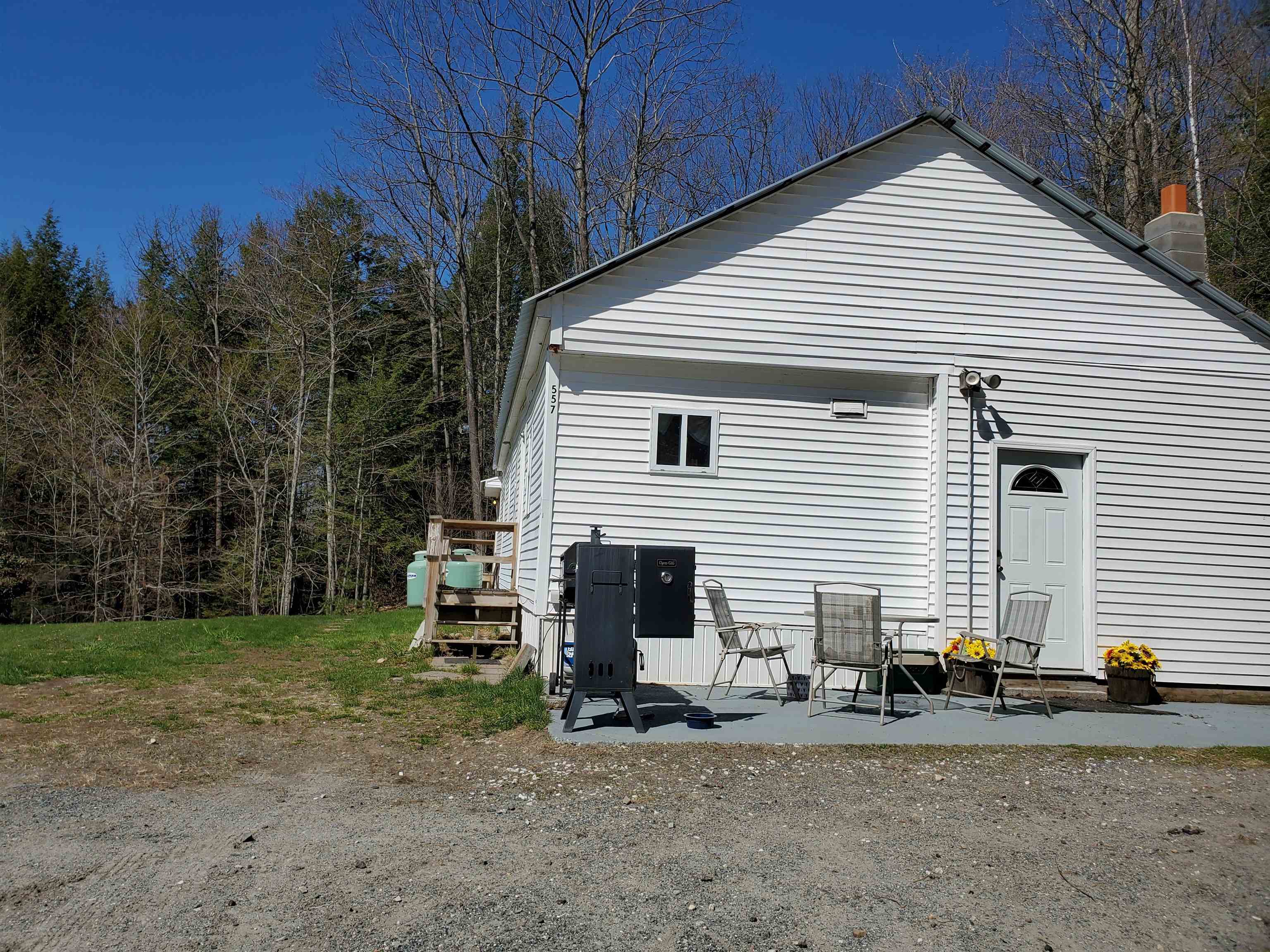 557 Fernwood Farms Road Property Photo 2