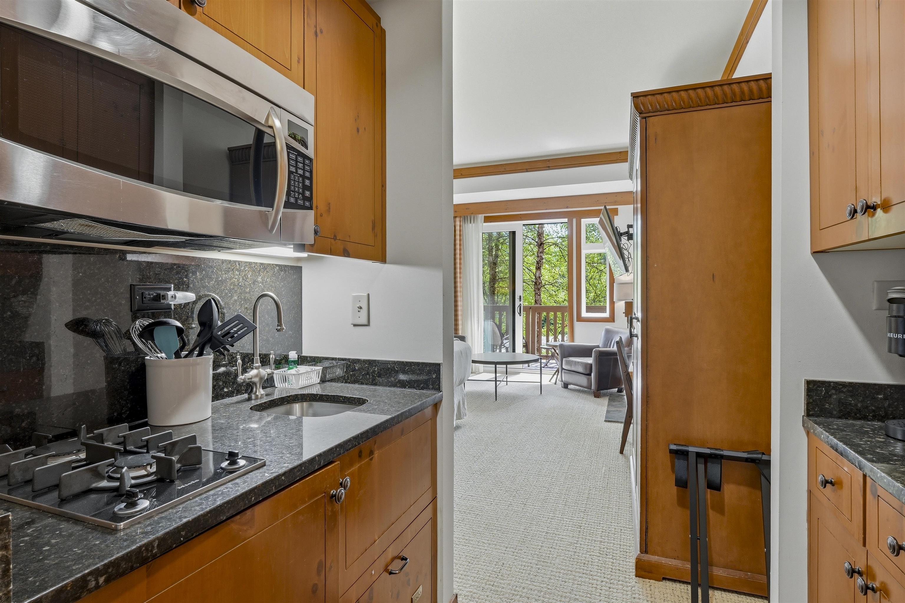 7412 Mountain Road Property Photo 8