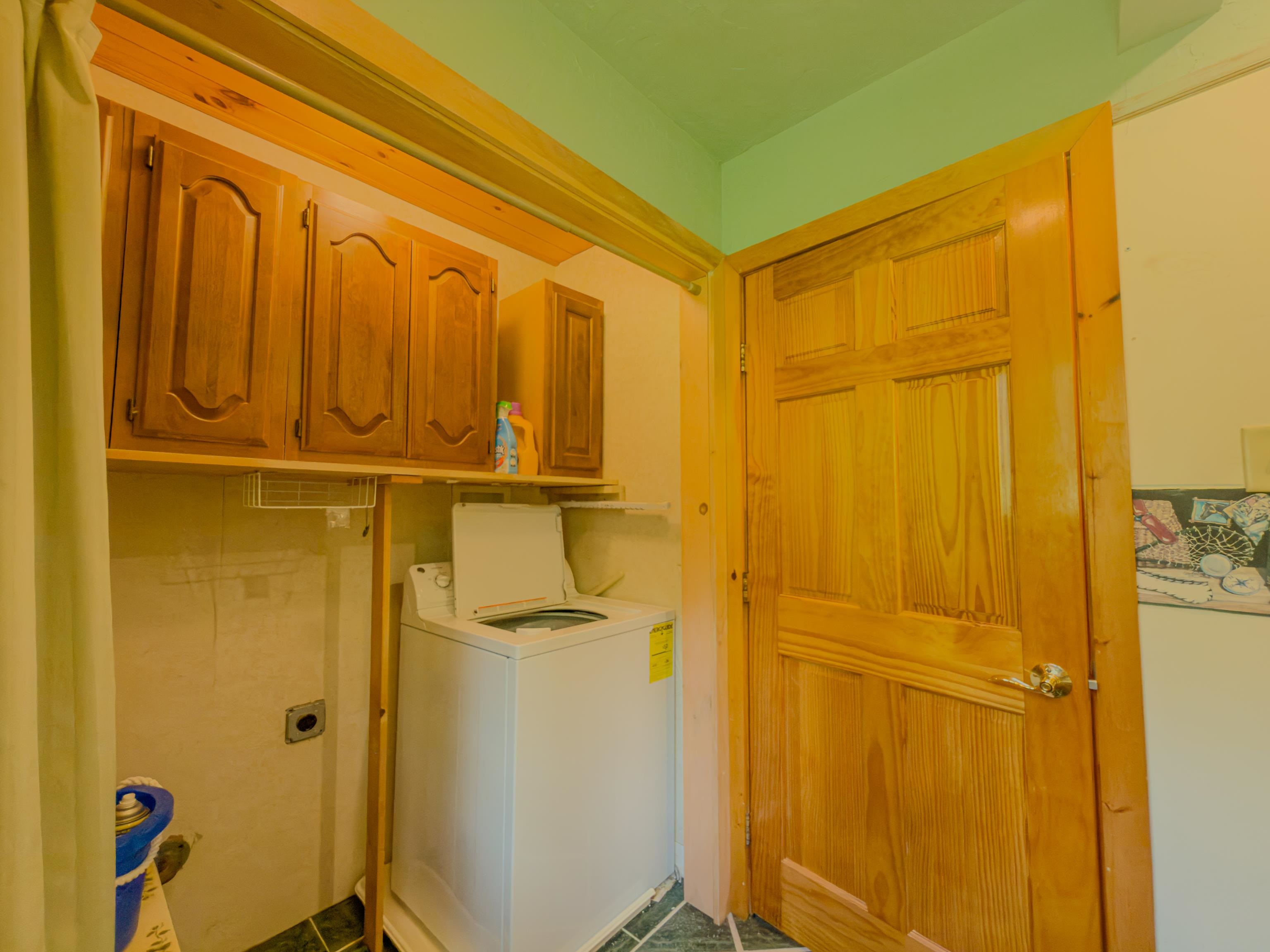 1988 Hudson Road Property Photo 15
