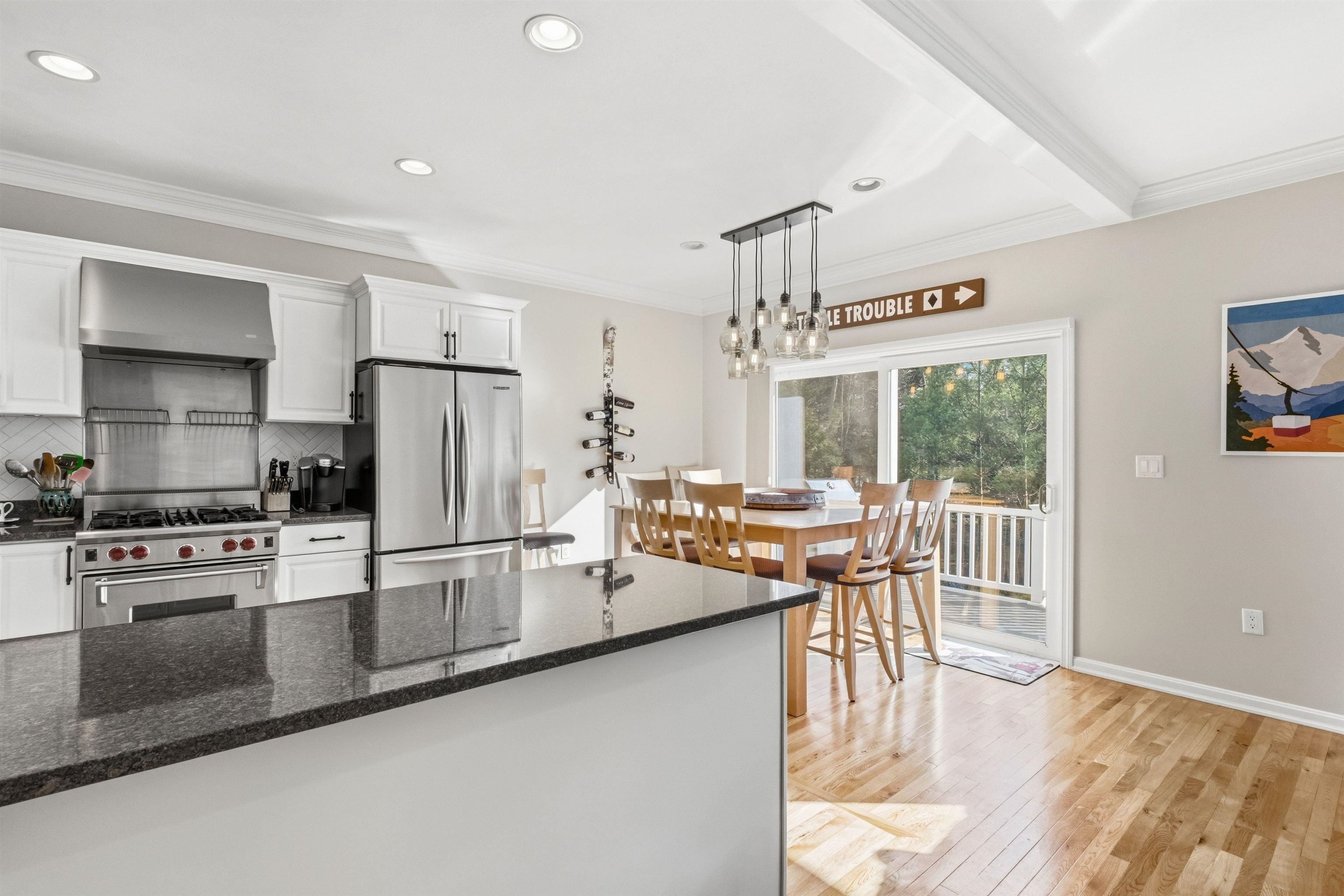 112 Woodland Loop Property Photo 1