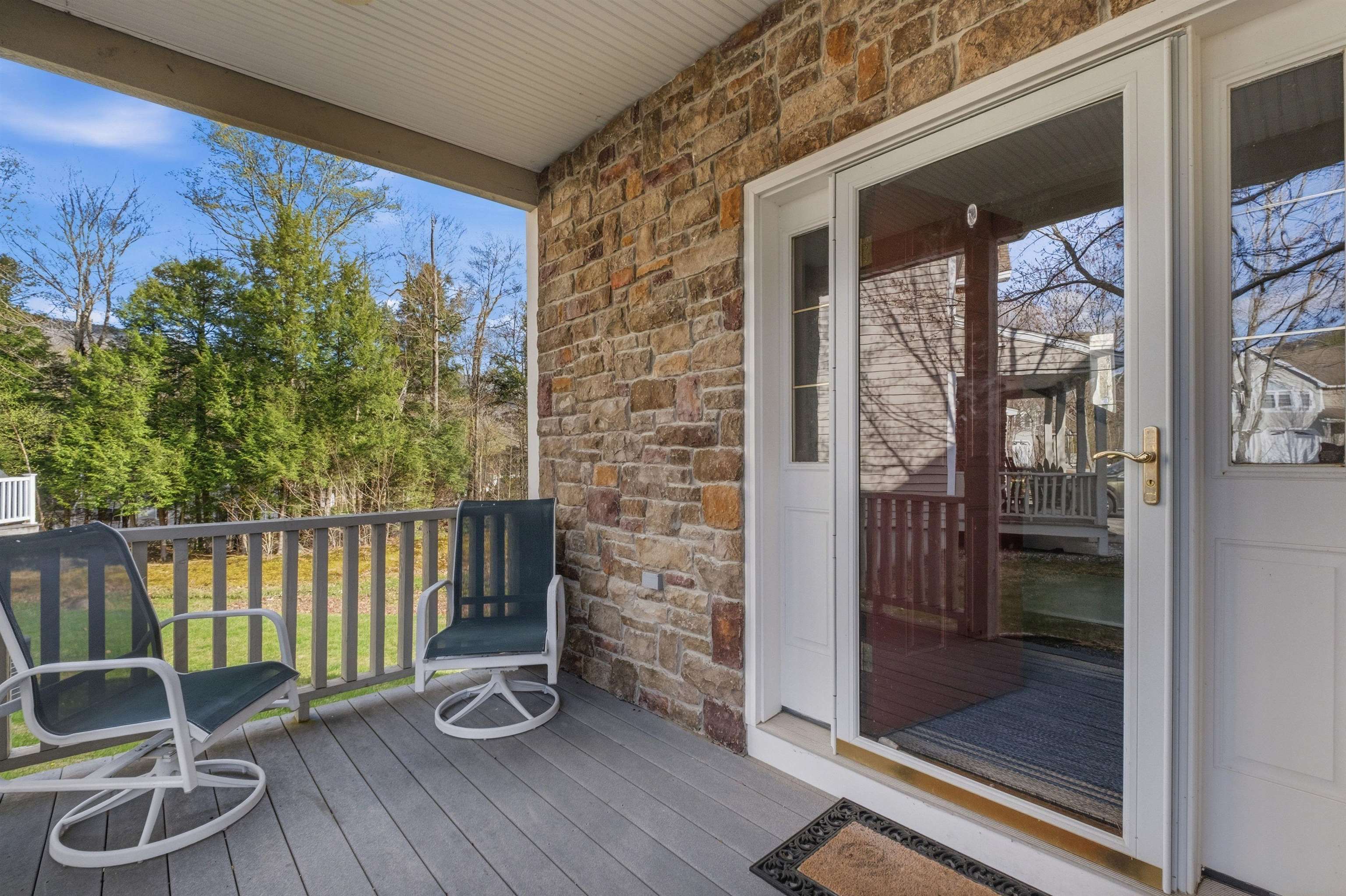 112 Woodland Loop Property Photo 13