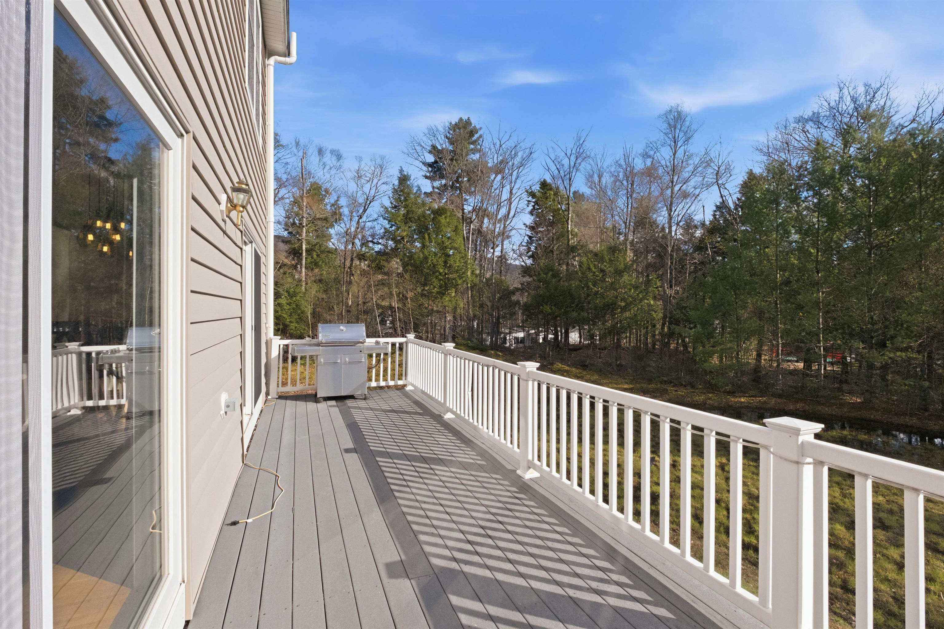 112 Woodland Loop Property Photo 18