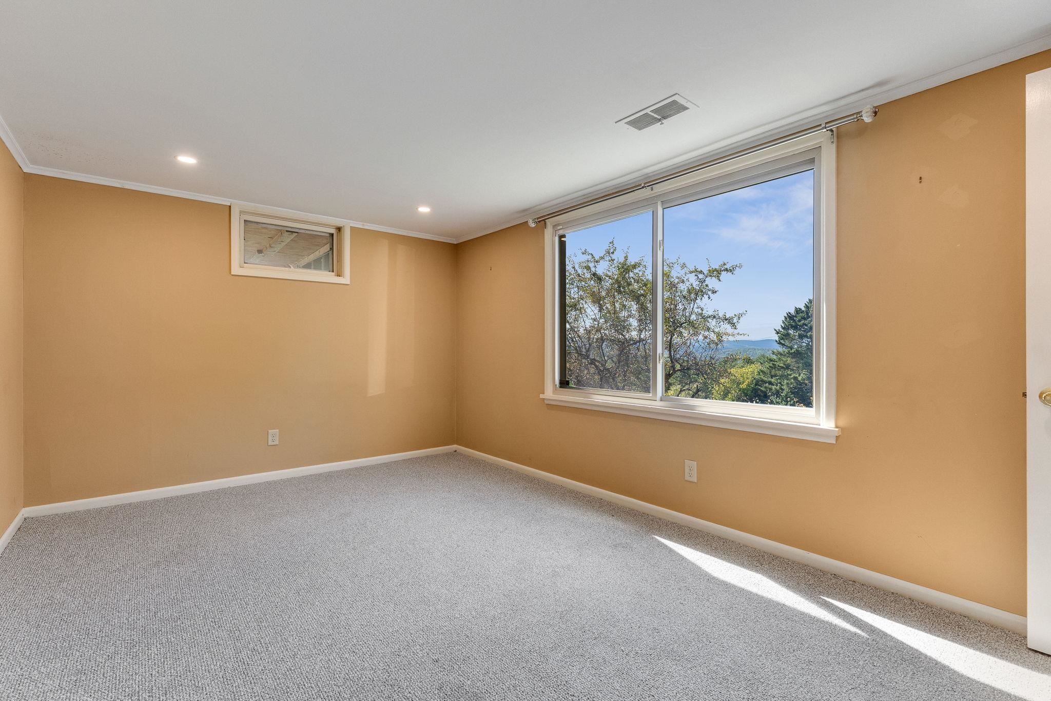 219 Towne Hill Road Property Photo 28