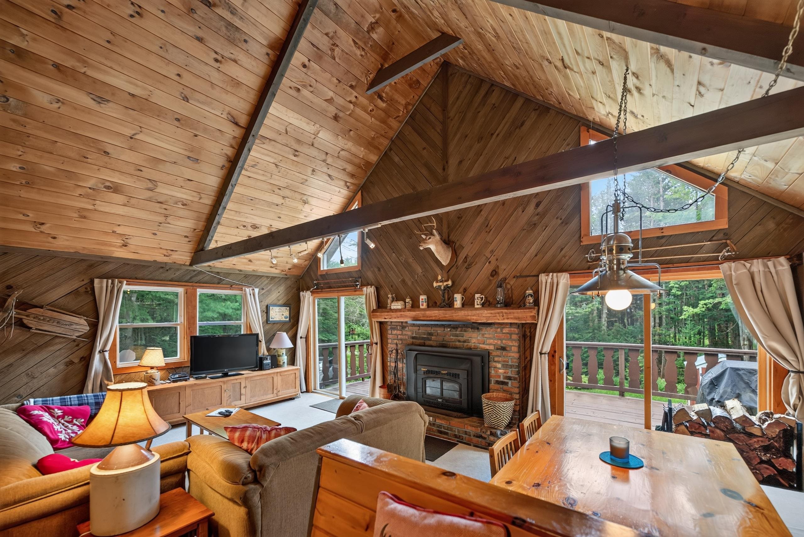 48 Upper Highlands Loop Property Photo 4