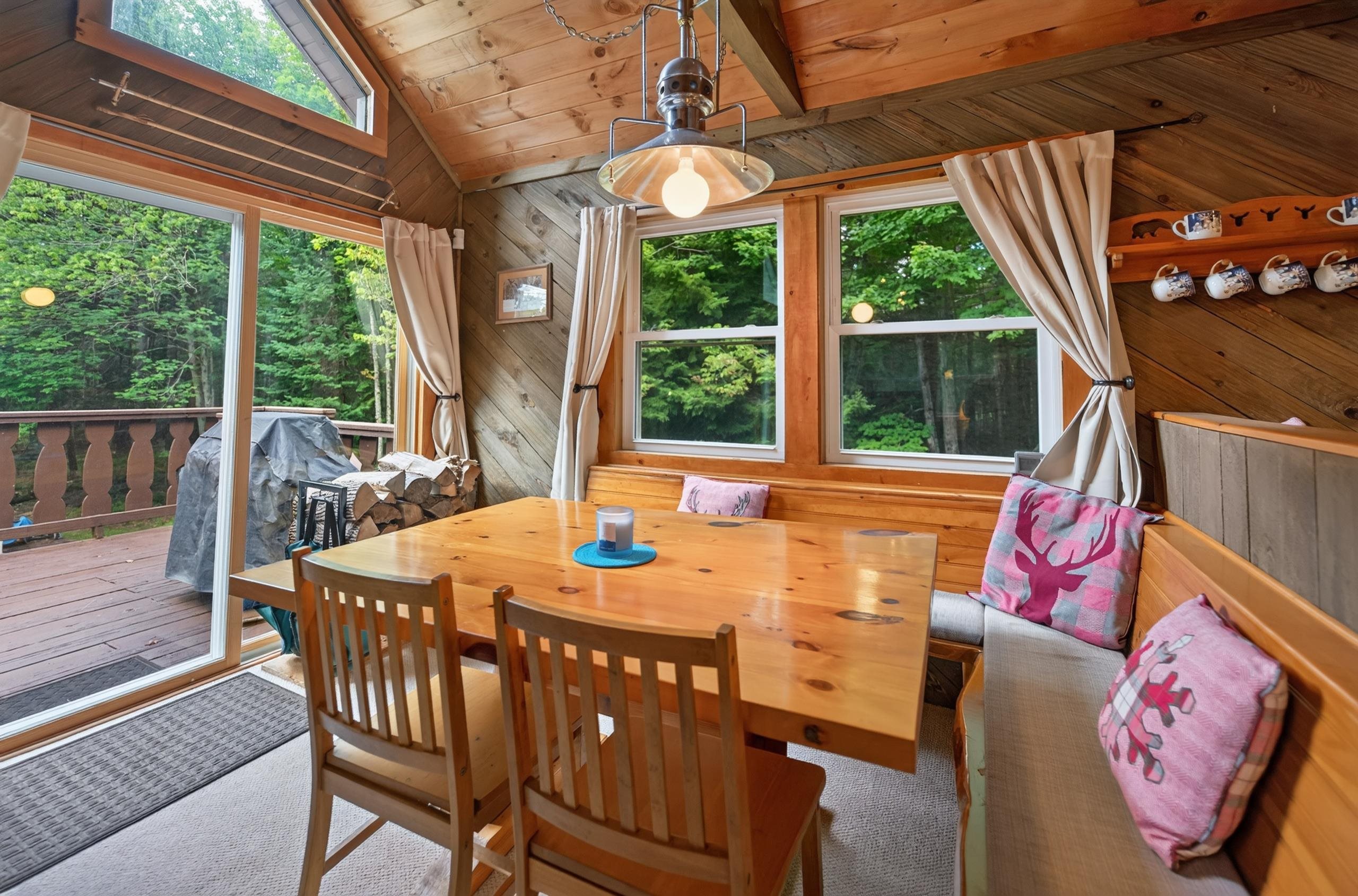 48 Upper Highlands Loop Property Photo 7