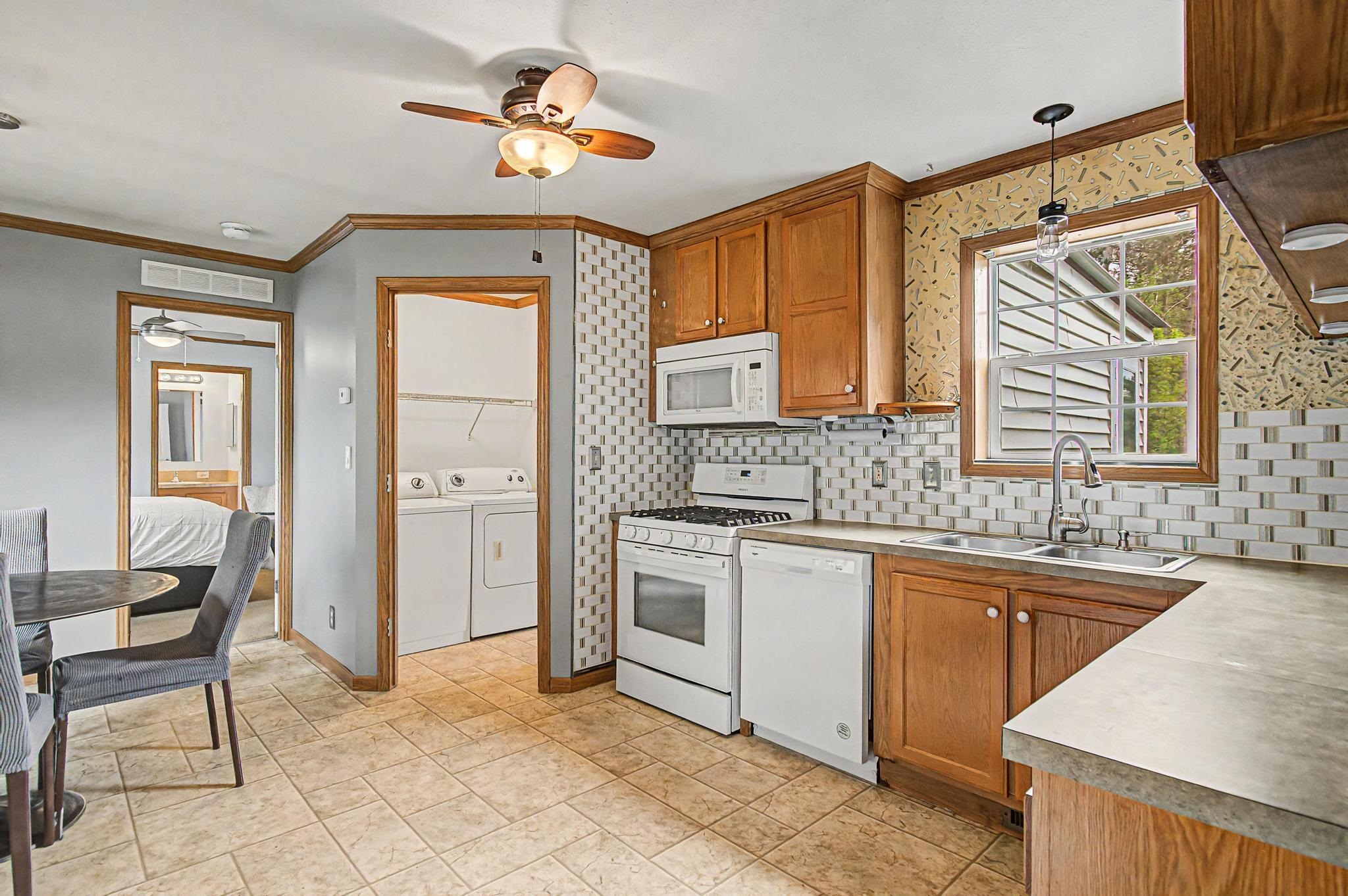 110 North Road Property Photo 6