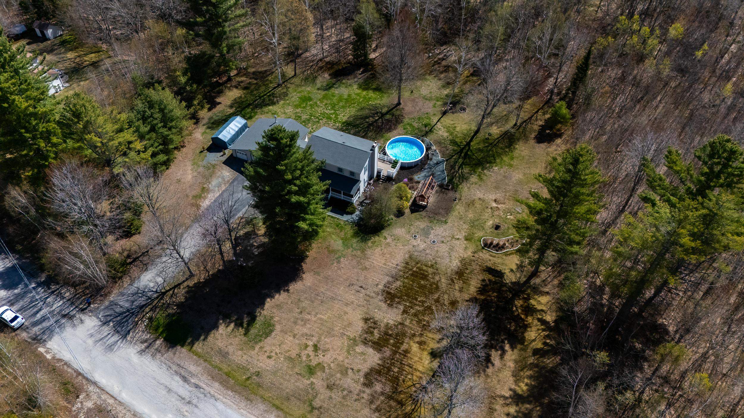 20 Mt Carter Drive Property Photo 3
