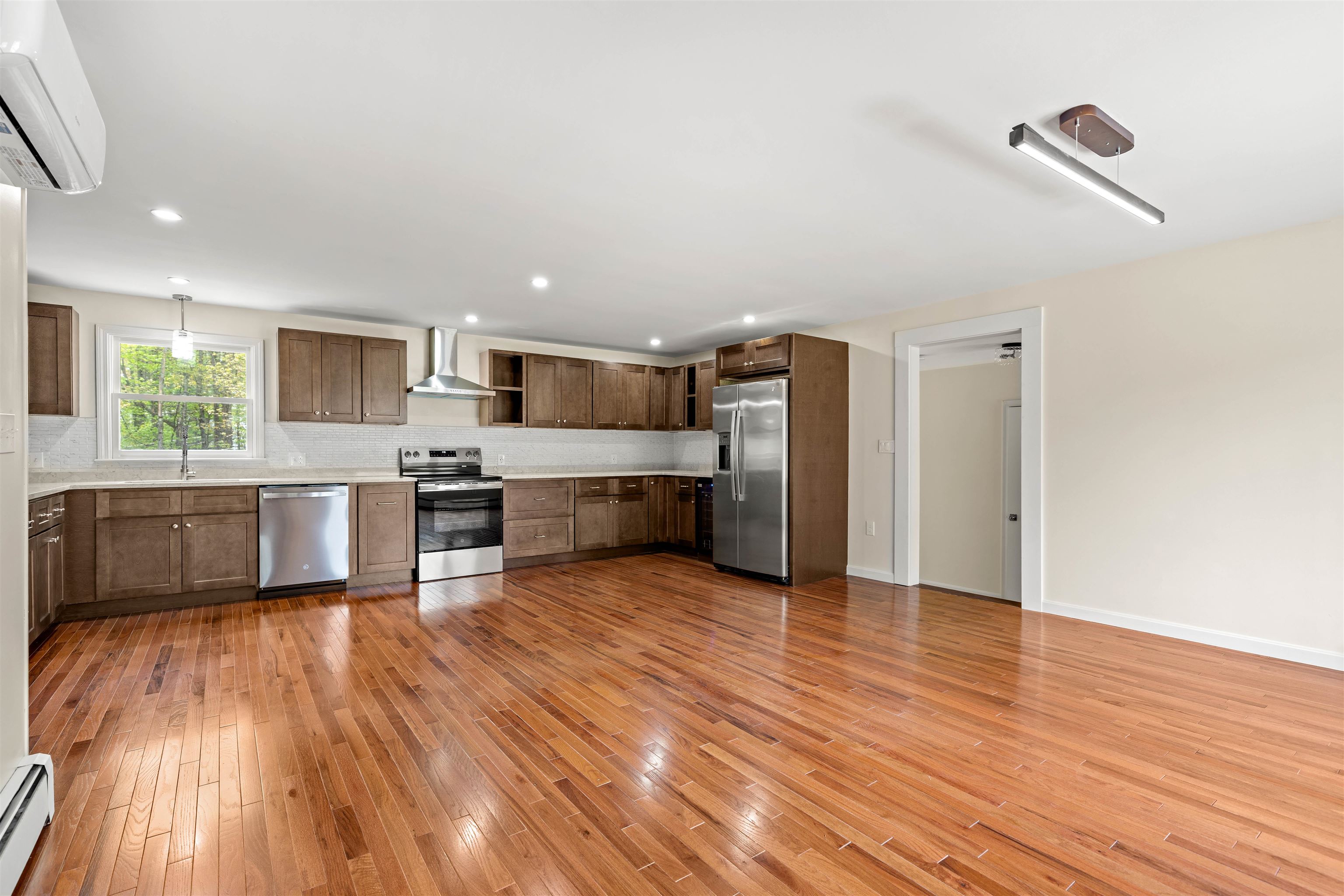 6 Colonial Drive Property Photo 6