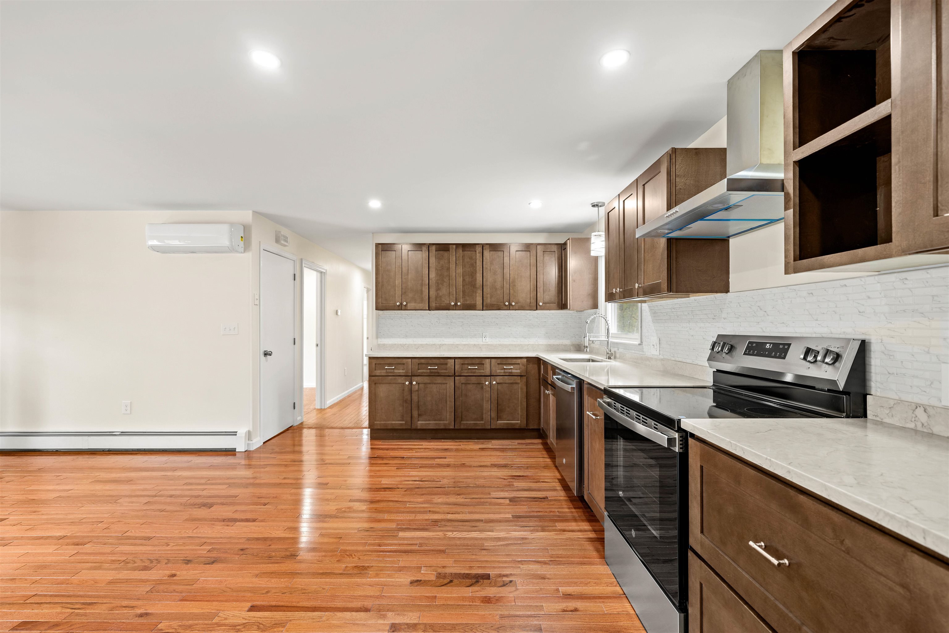 6 Colonial Drive Property Photo 10