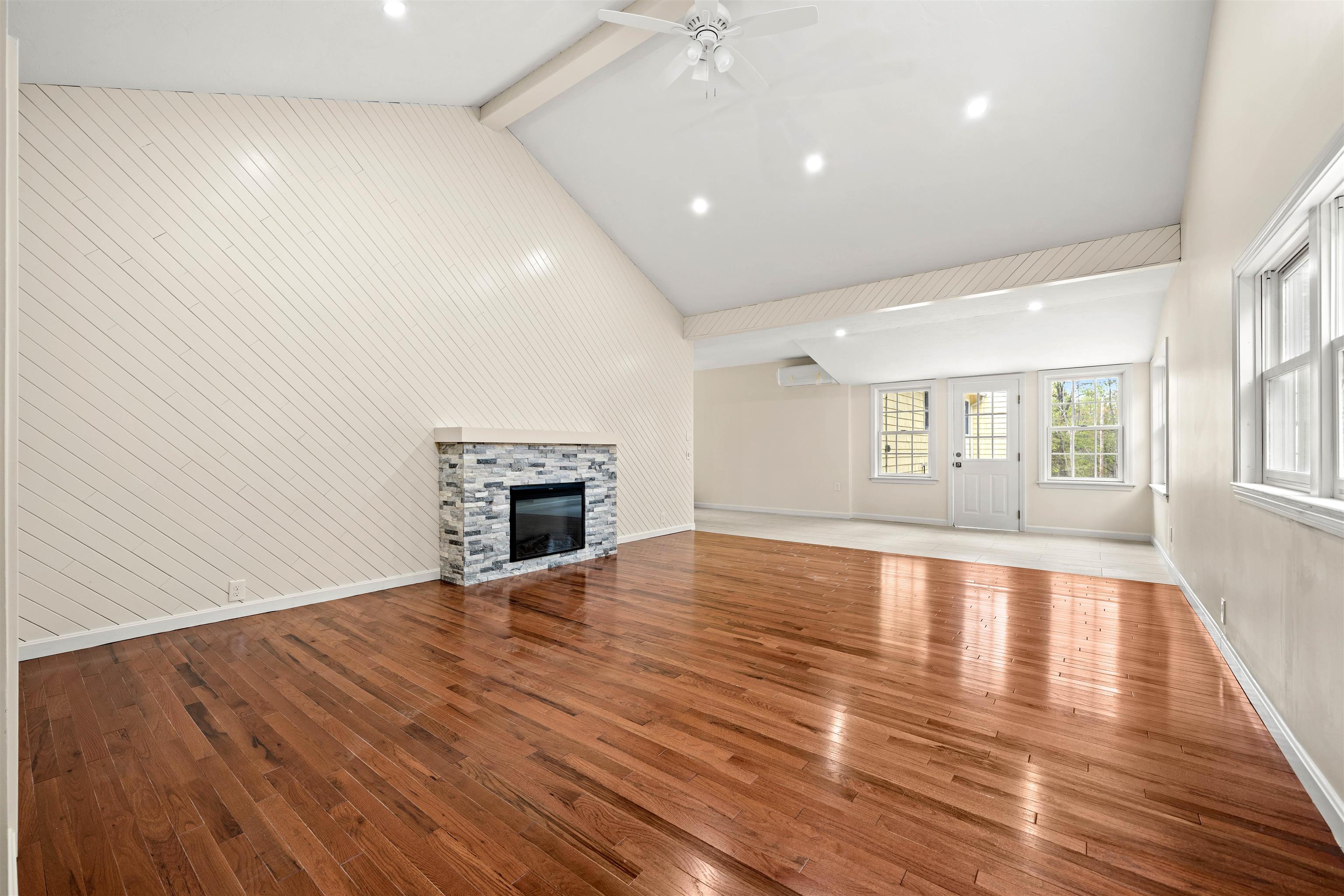 6 Colonial Drive Property Photo 16