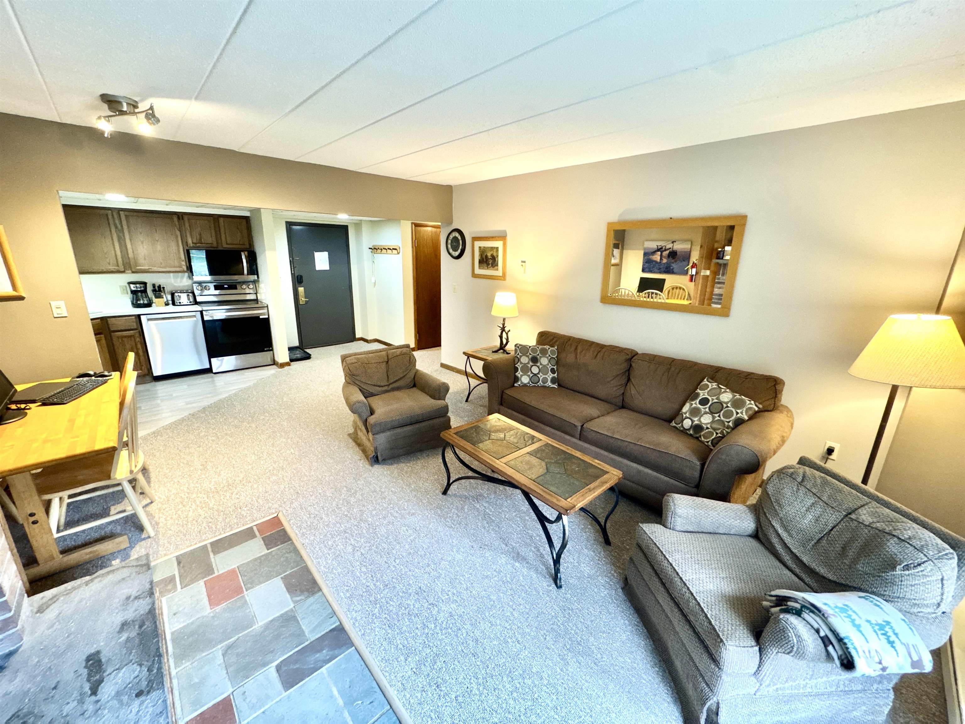 135 East Mountain Road Property Photo 4