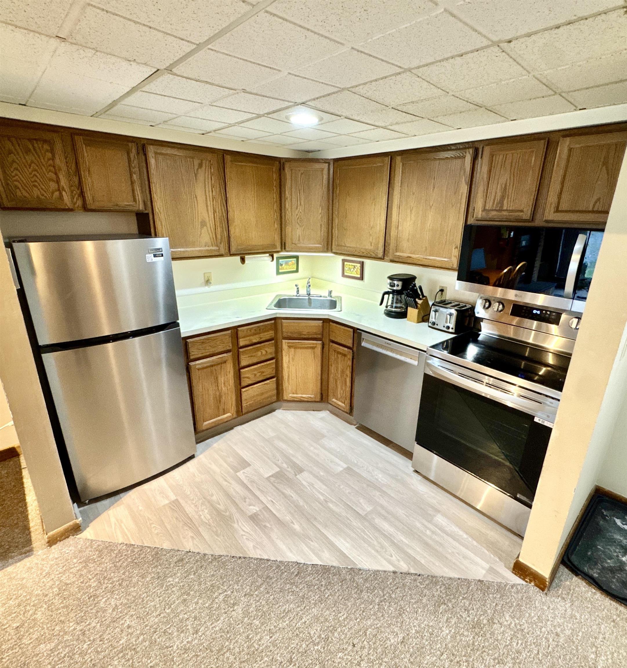135 East Mountain Road Property Photo 5