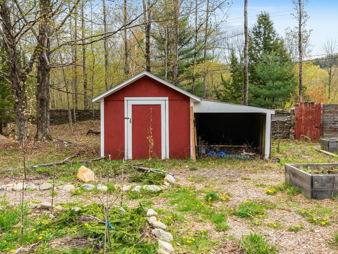 1593 North Road Property Photo 35
