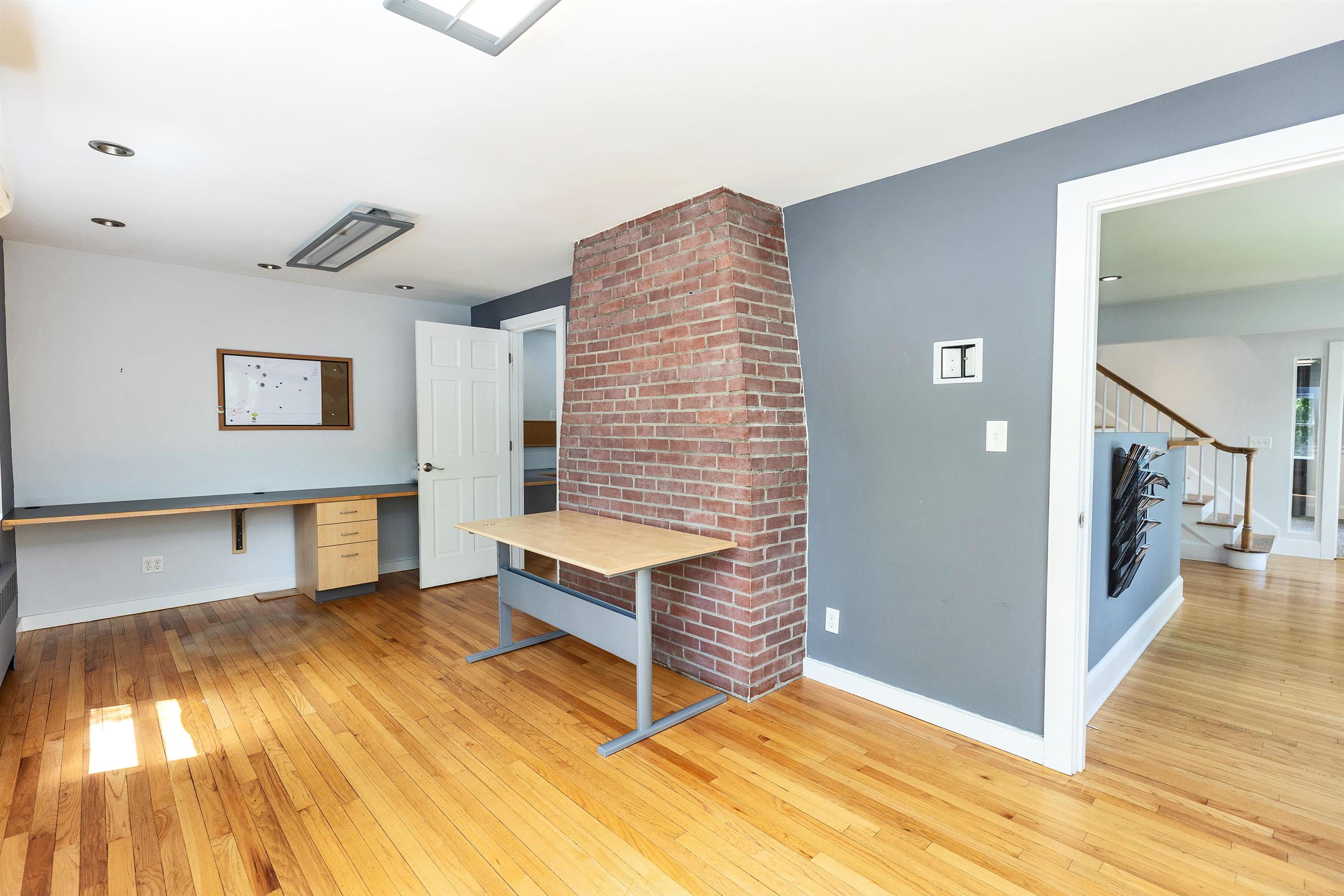479 Nashua Street Property Photo 33