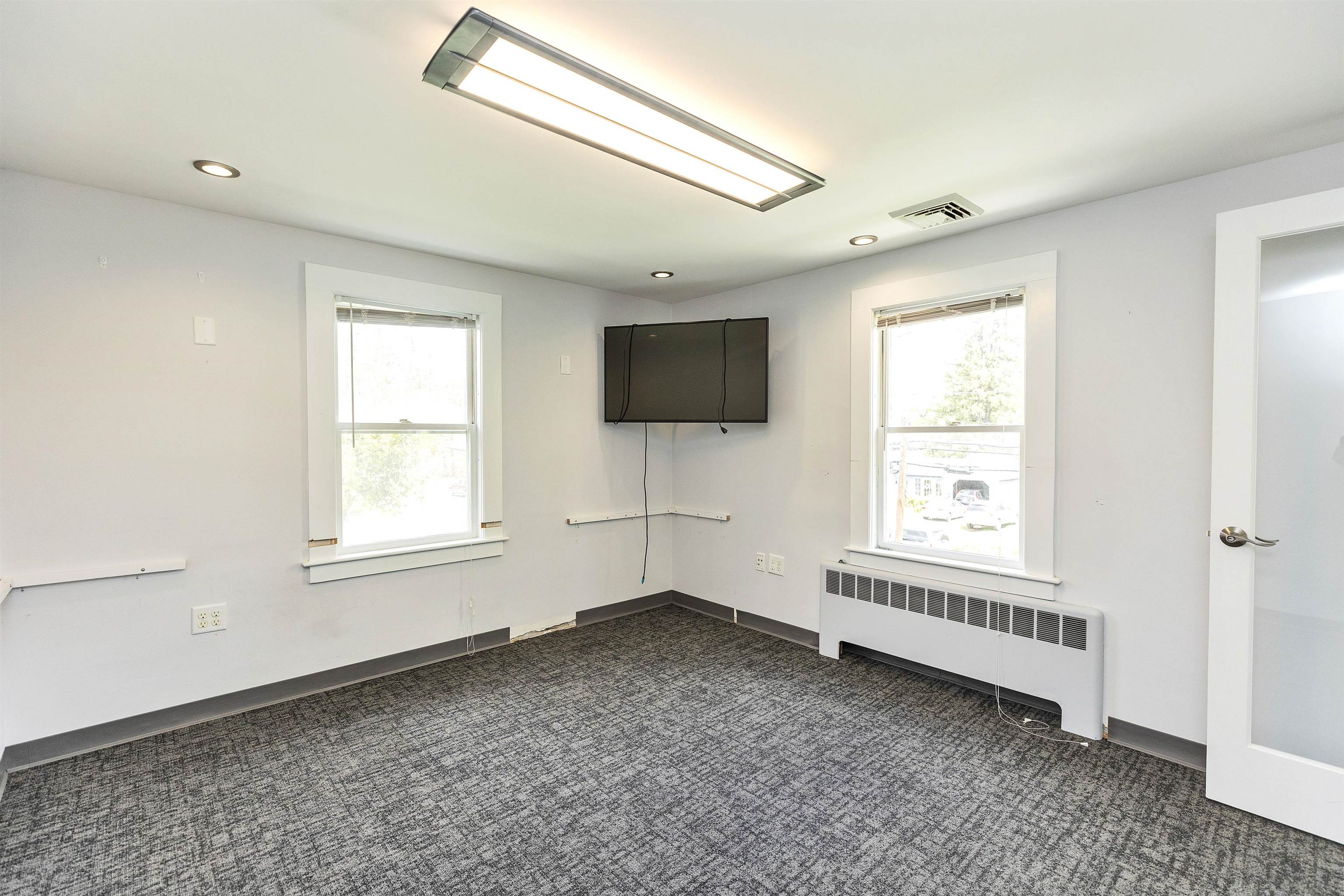 479 Nashua Street Property Photo 45