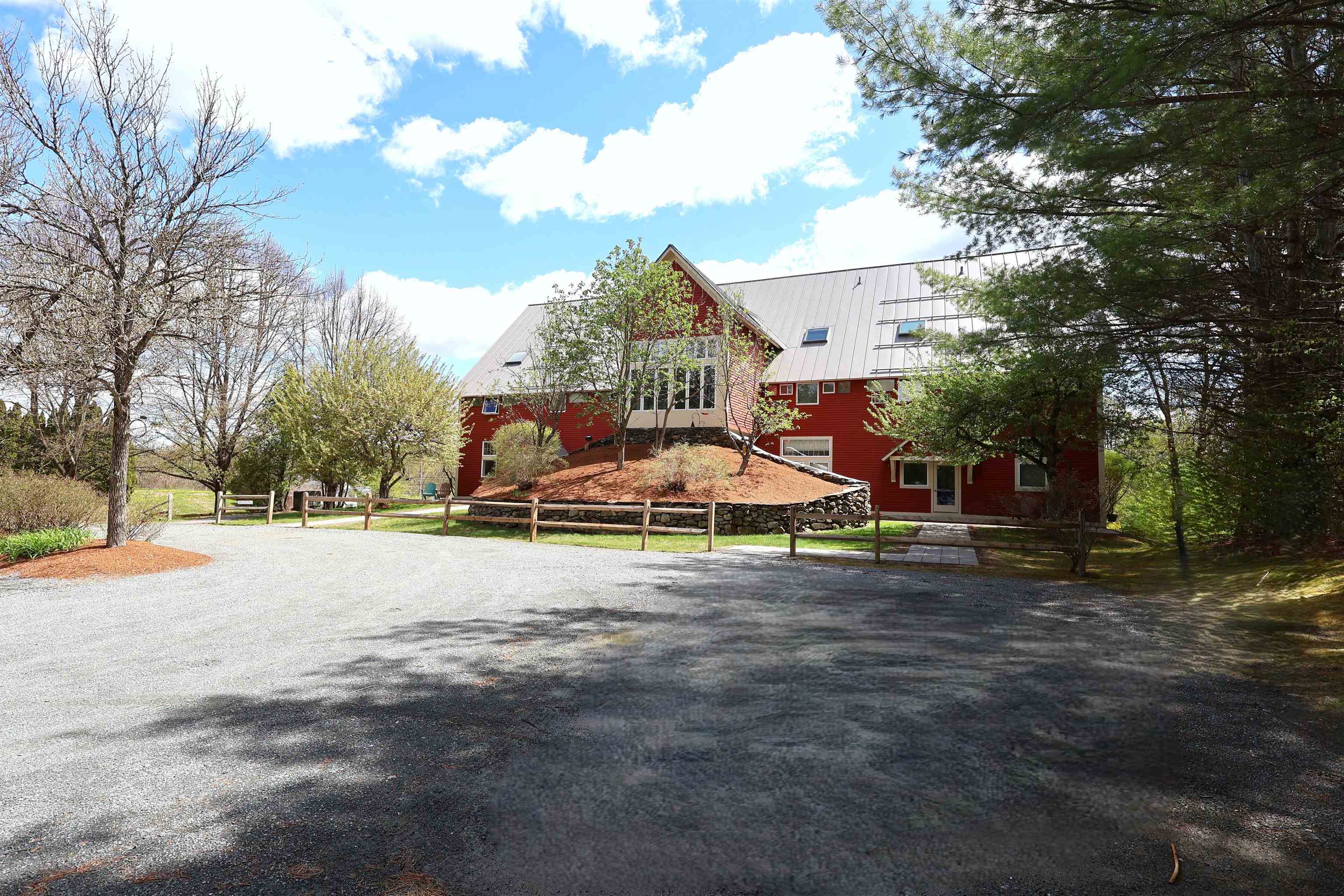 16 Hemlock Ridge Drive Property Photo 1