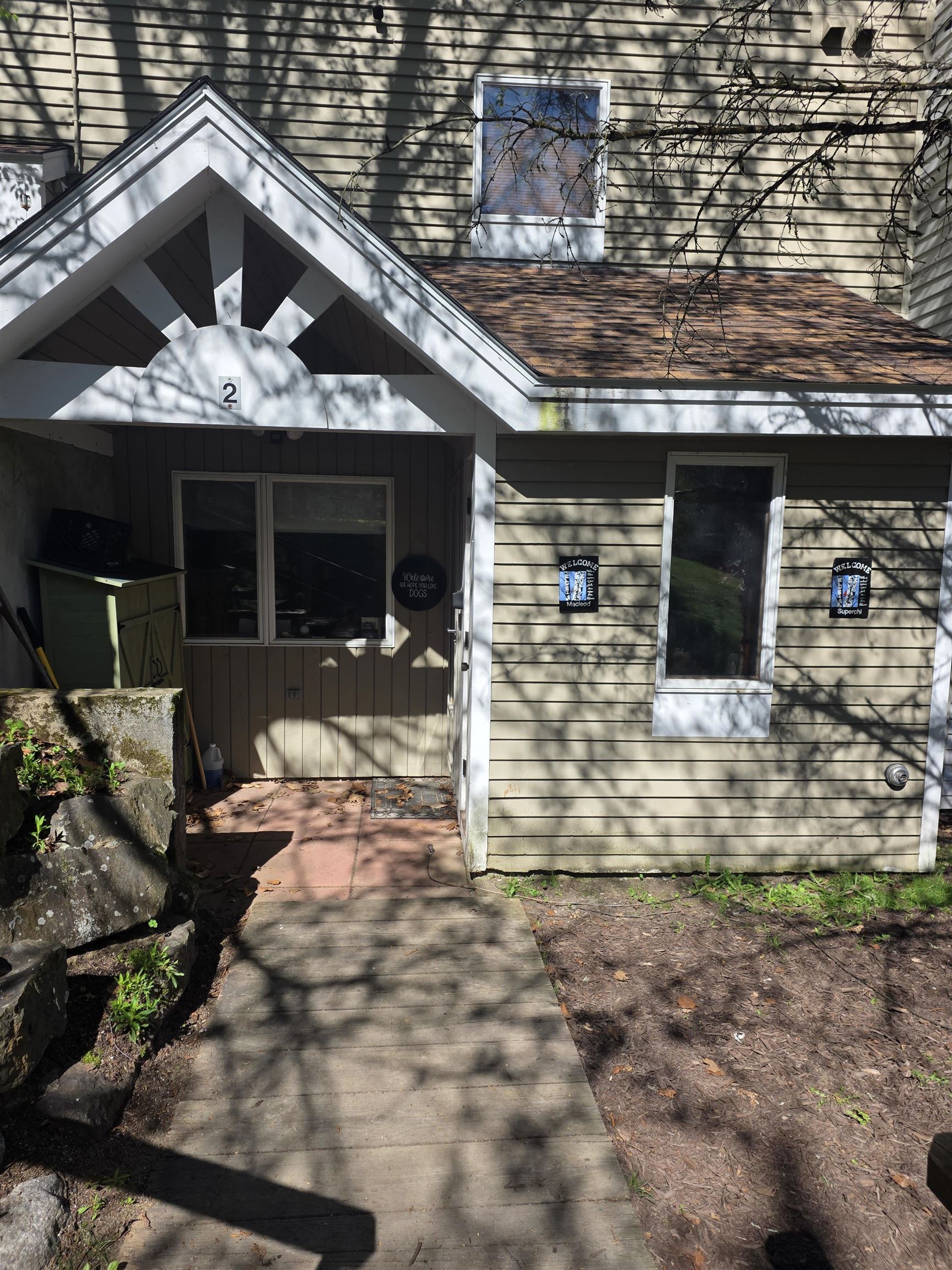 7 Laurel Circle Property Photo 1