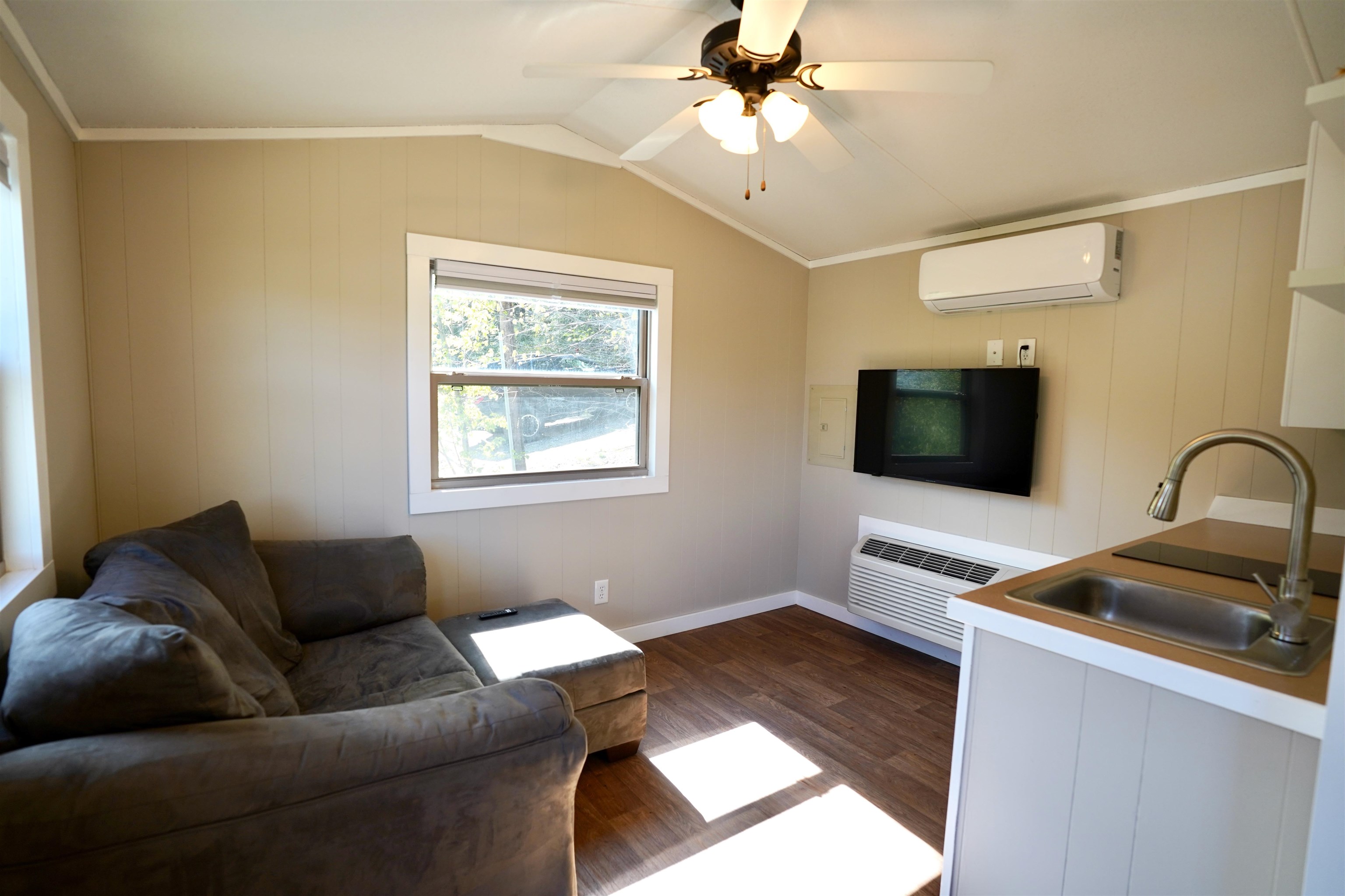 194 Buckley Road Property Photo 6