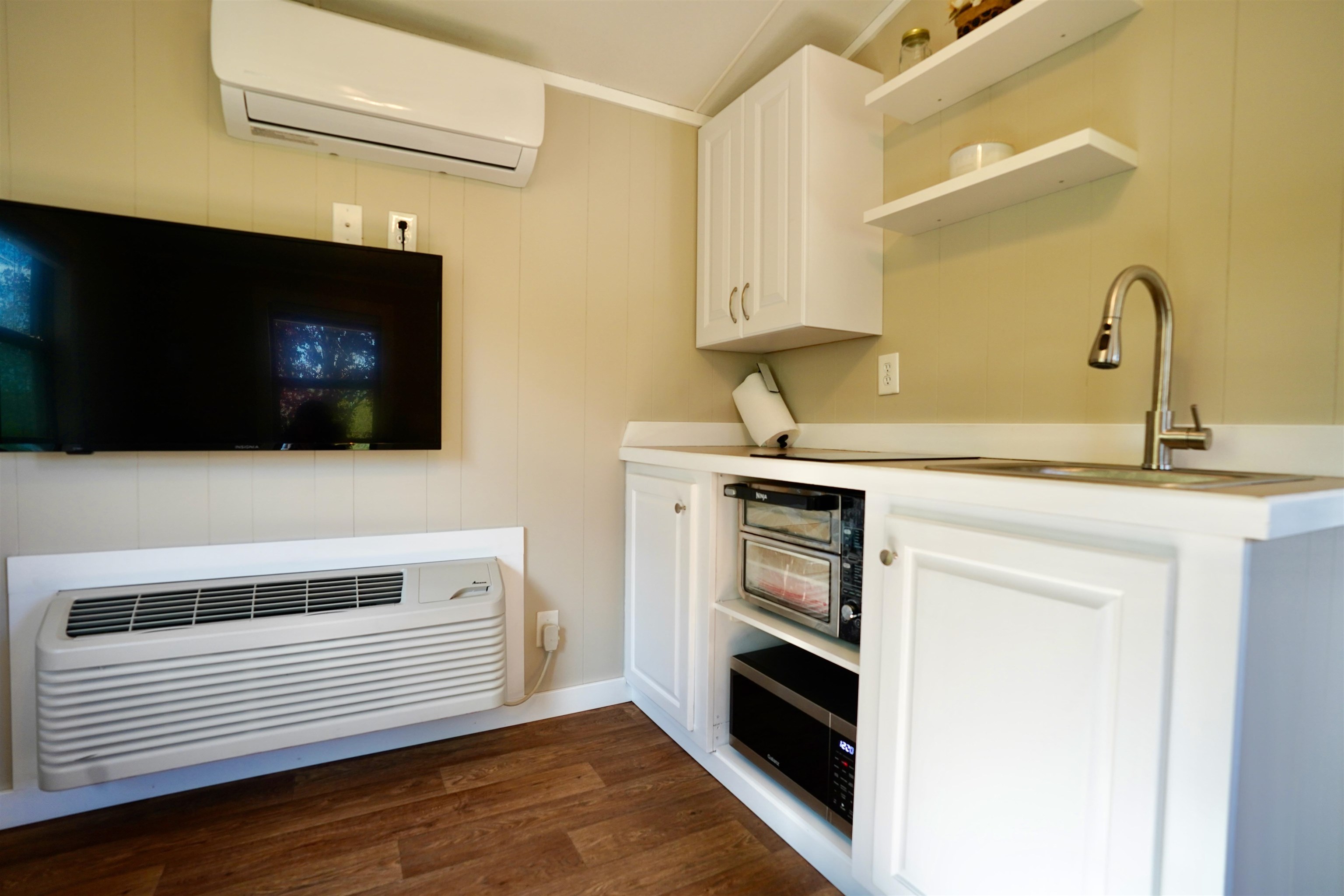 194 Buckley Road Property Photo 8