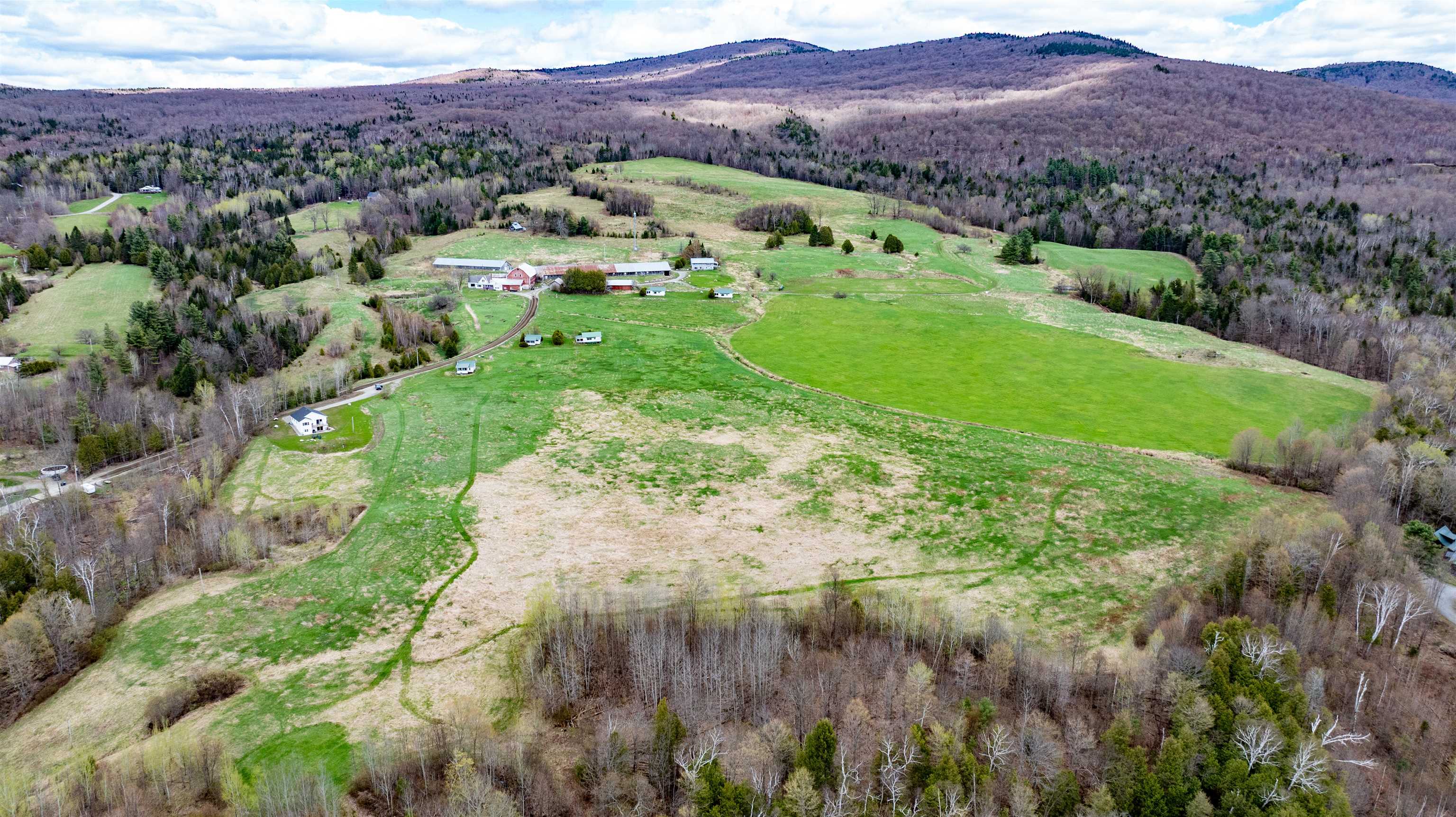 283,318,319,320 Lacross Lane Property Photo 3