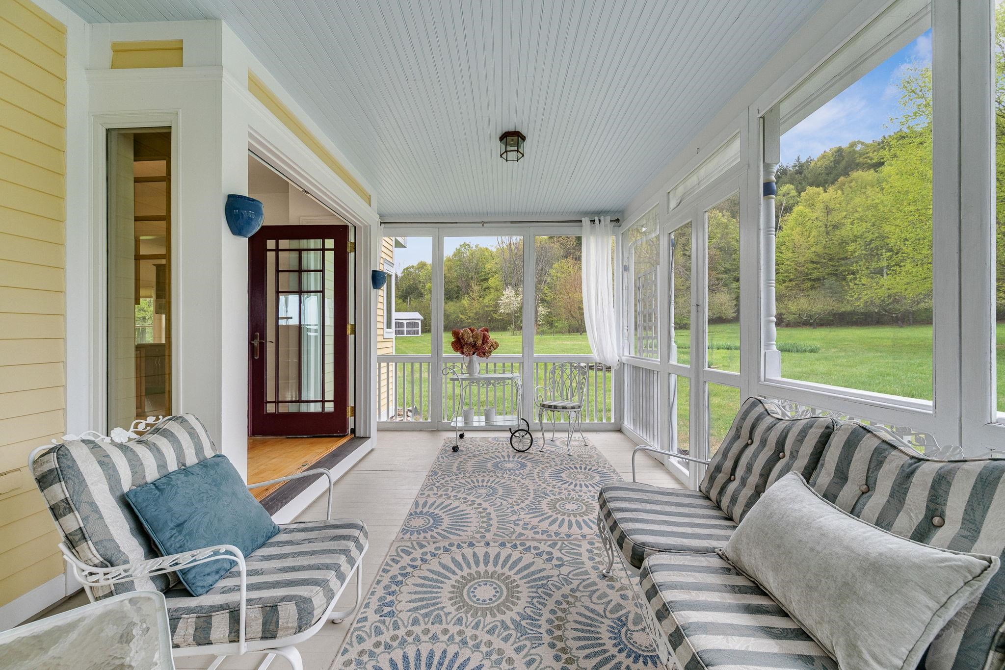 302 Ledge Hill Drive Property Photo 15