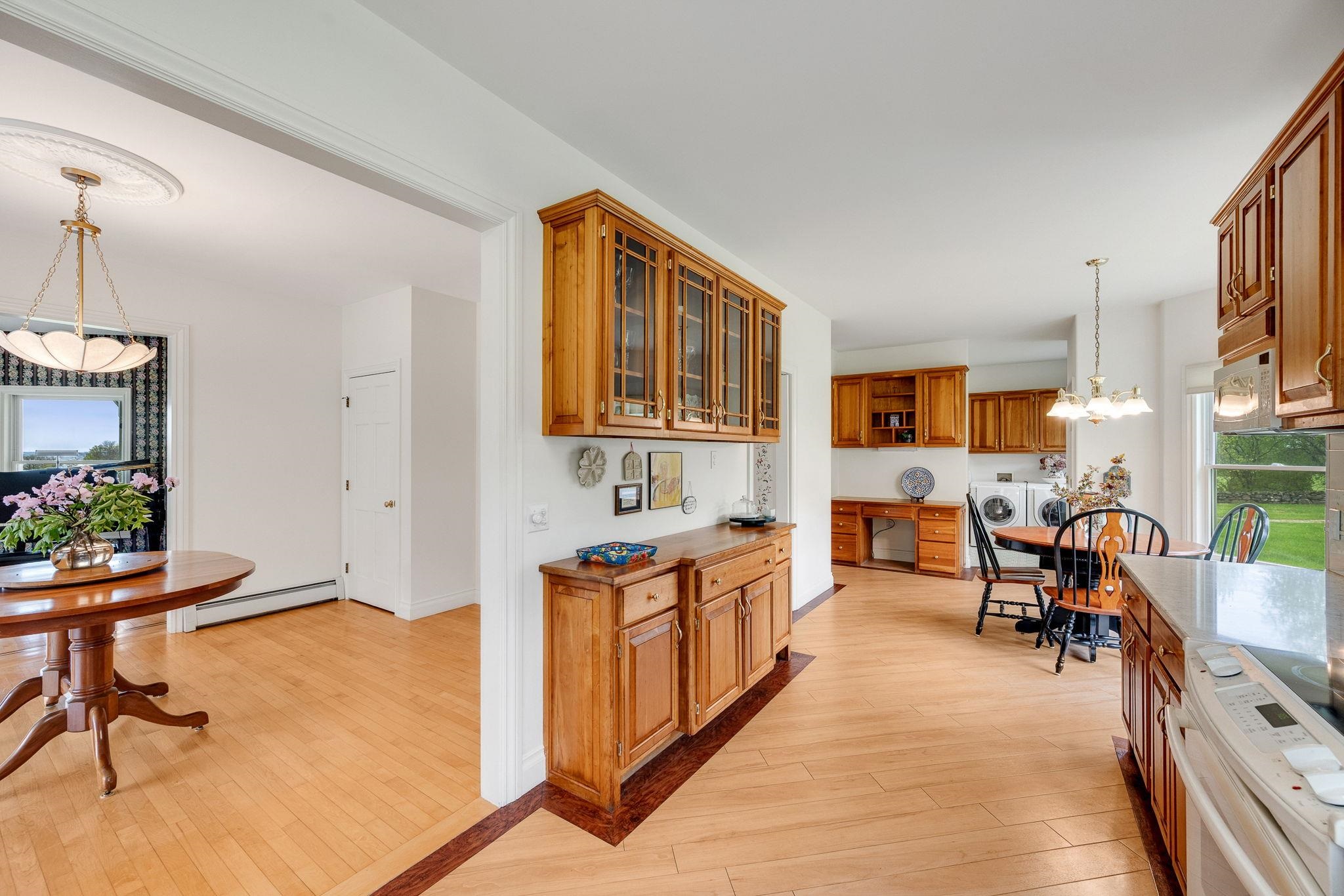 302 Ledge Hill Drive Property Photo 18