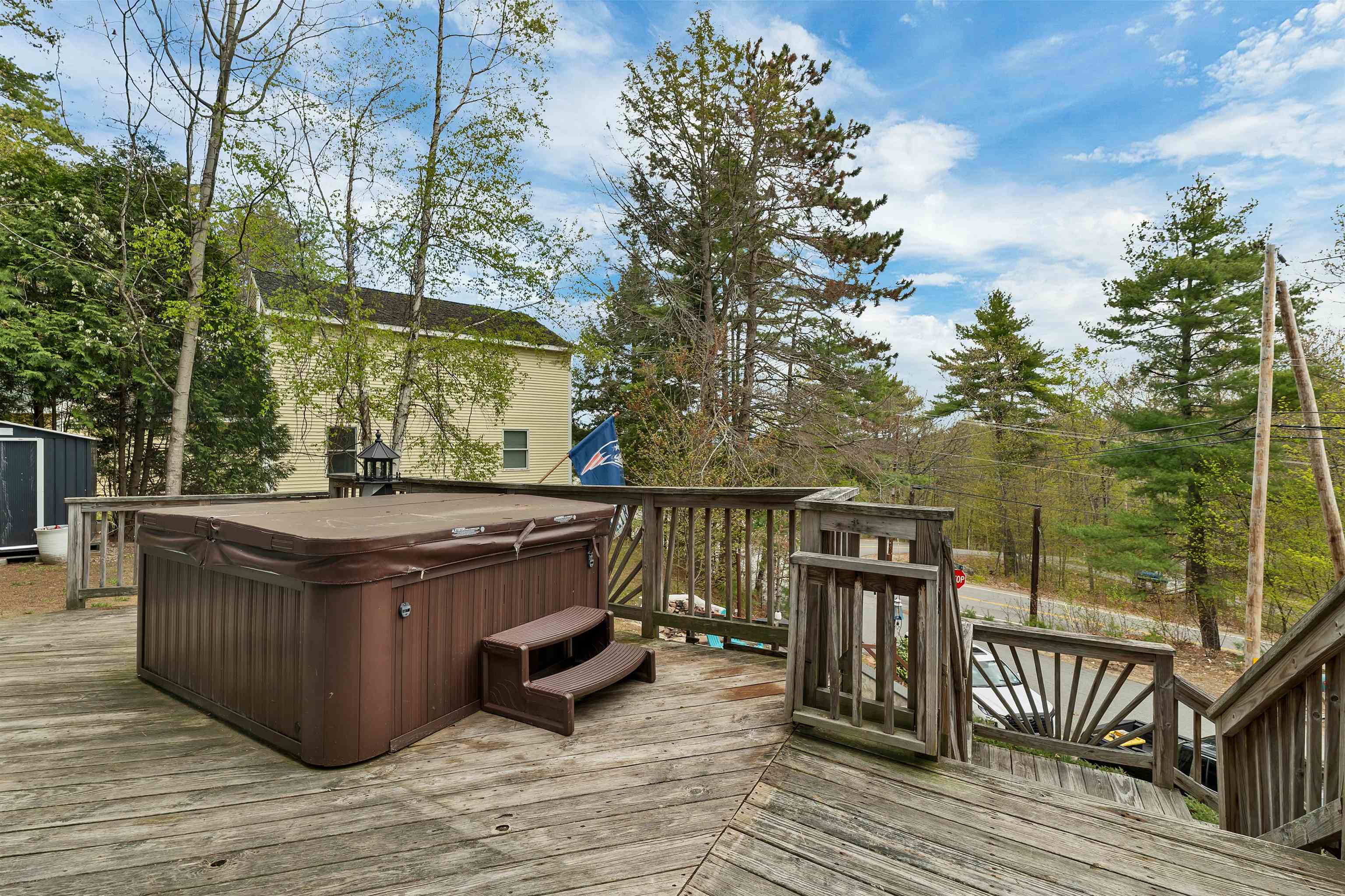 5 Chalet Drive Property Photo 2