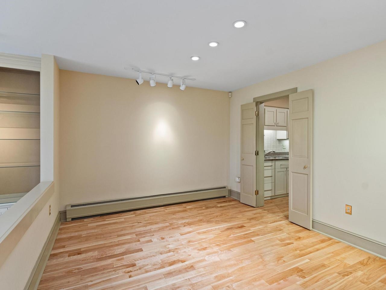 545 South Prospect Street Property Photo 26