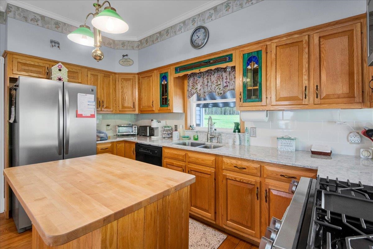 226 Willowbrook Road Property Photo 8