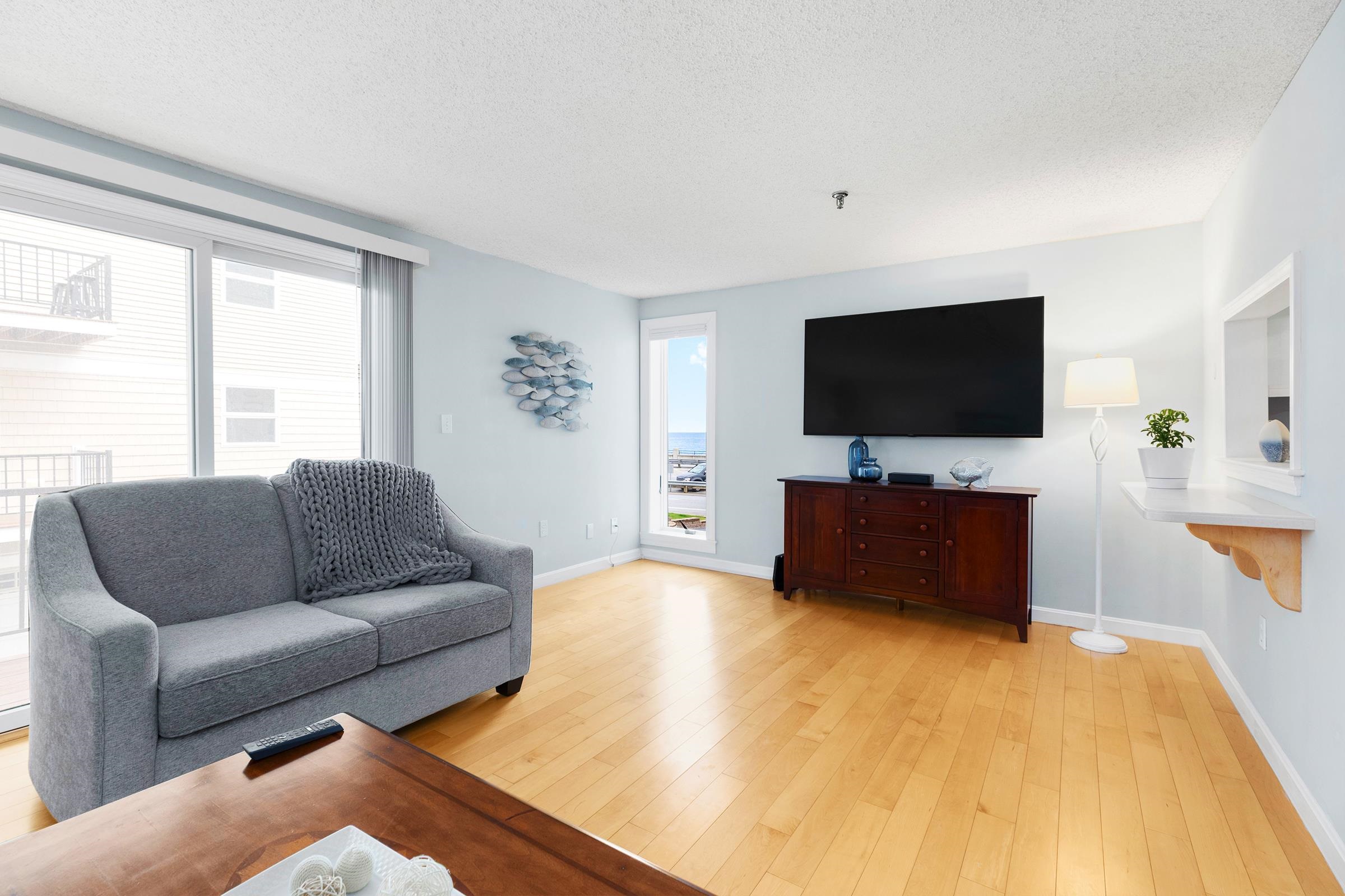 407 Ocean Boulevard Property Photo 3