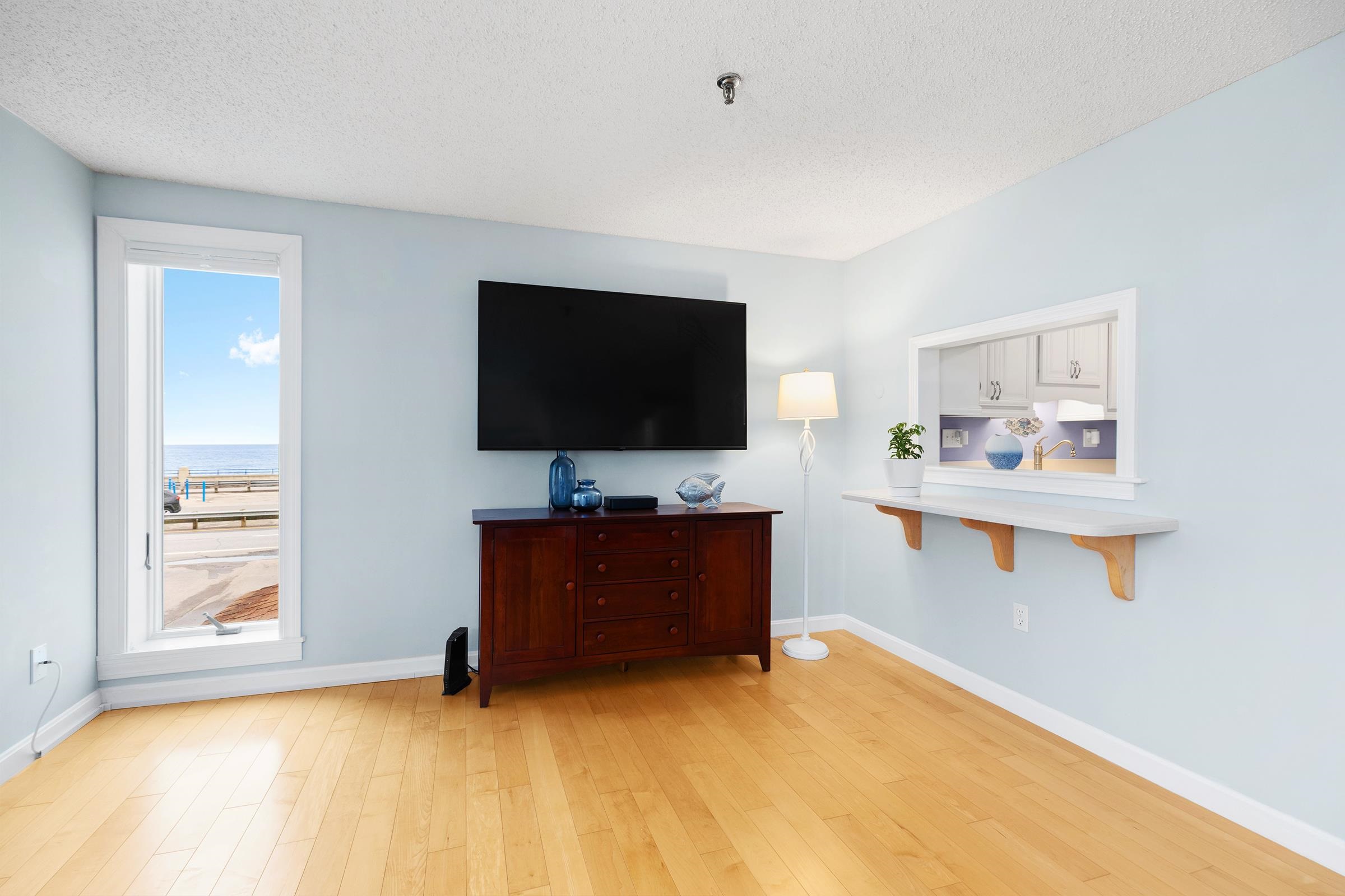 407 Ocean Boulevard Property Photo 4