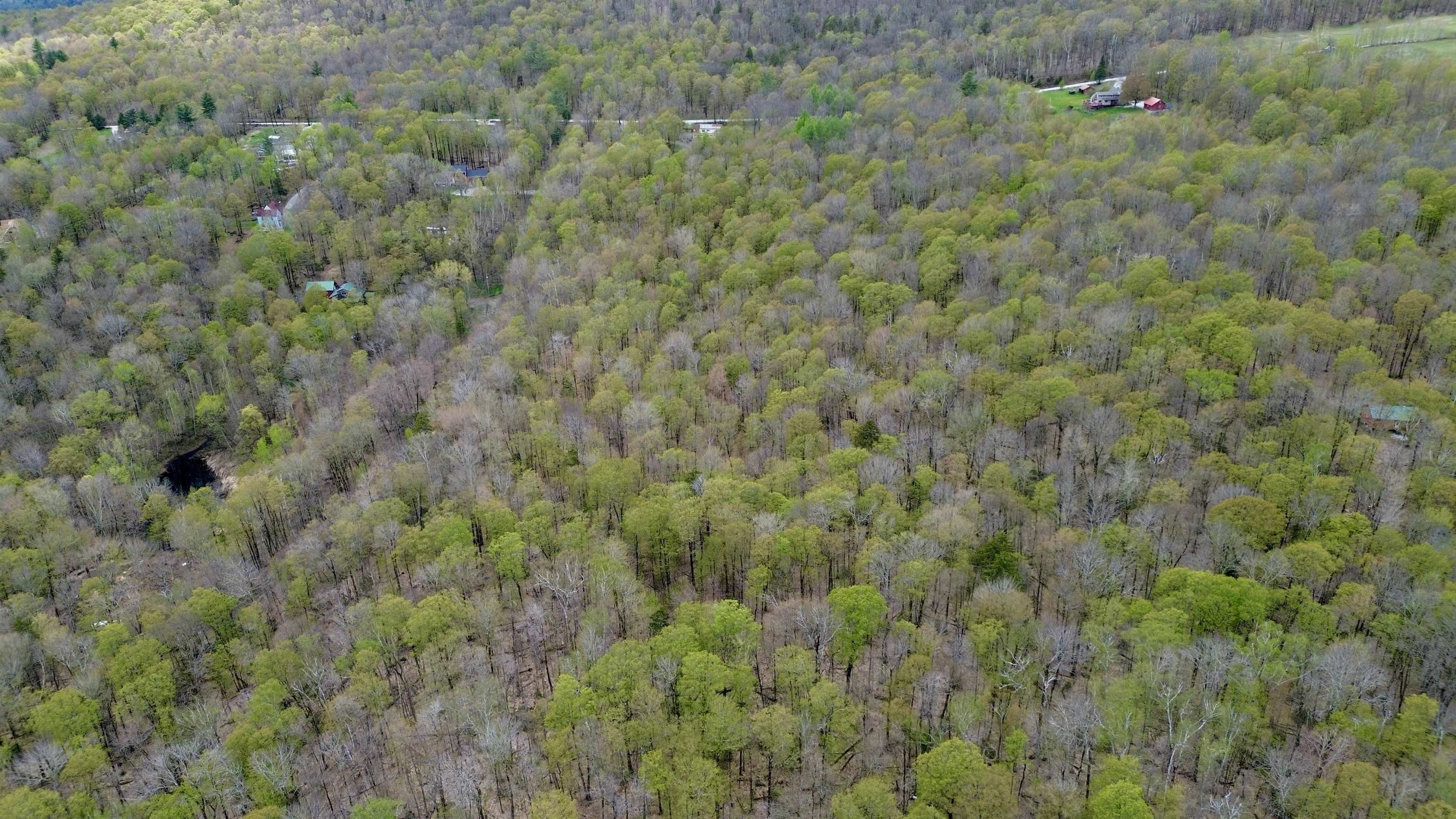 220 Middle Road Property Photo 15