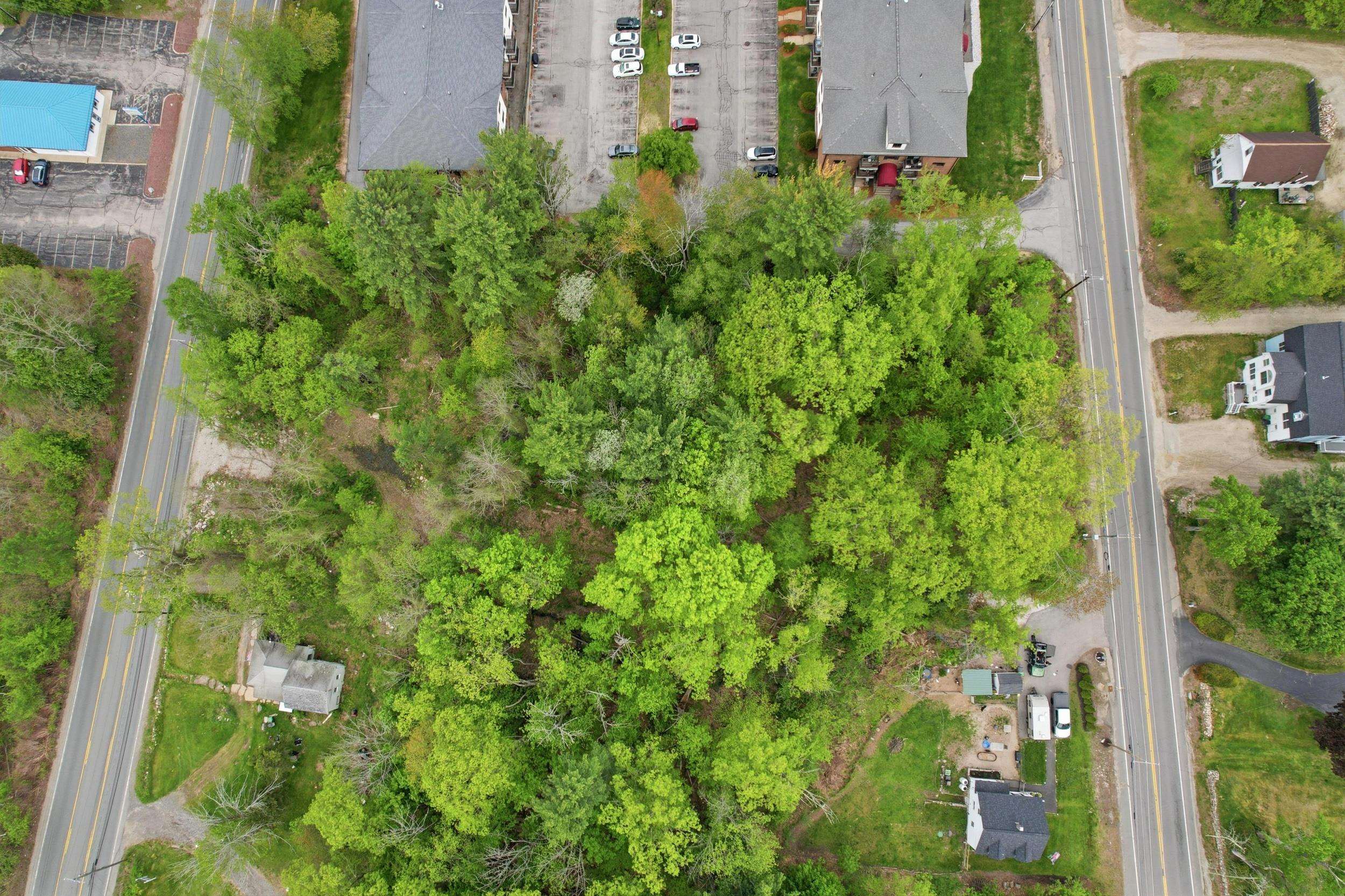 1143 Hooksett Road Property Photo 2