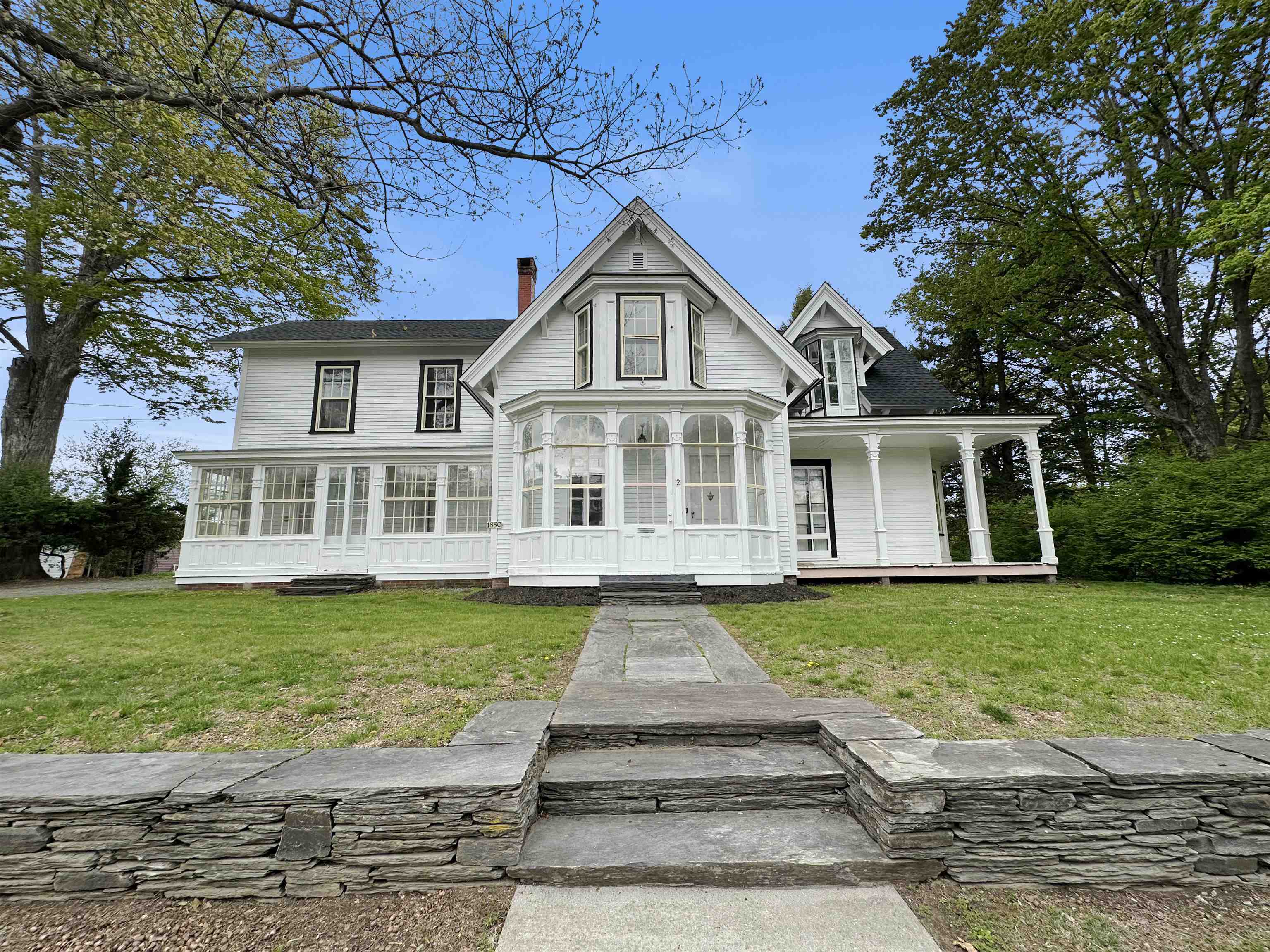 2 Pine Street Property Photo 1