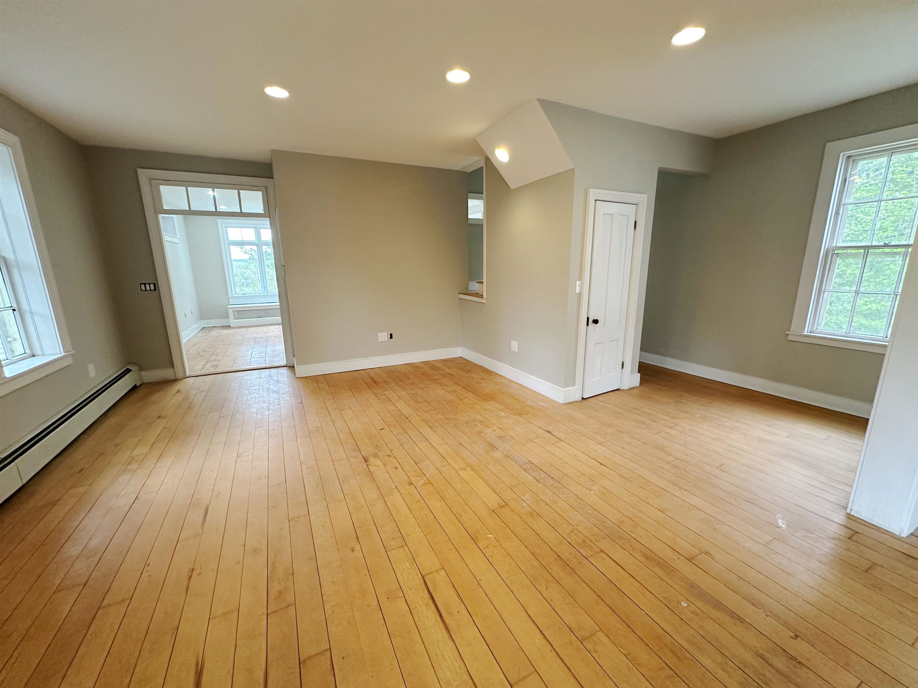 2 Pine Street Property Photo 10