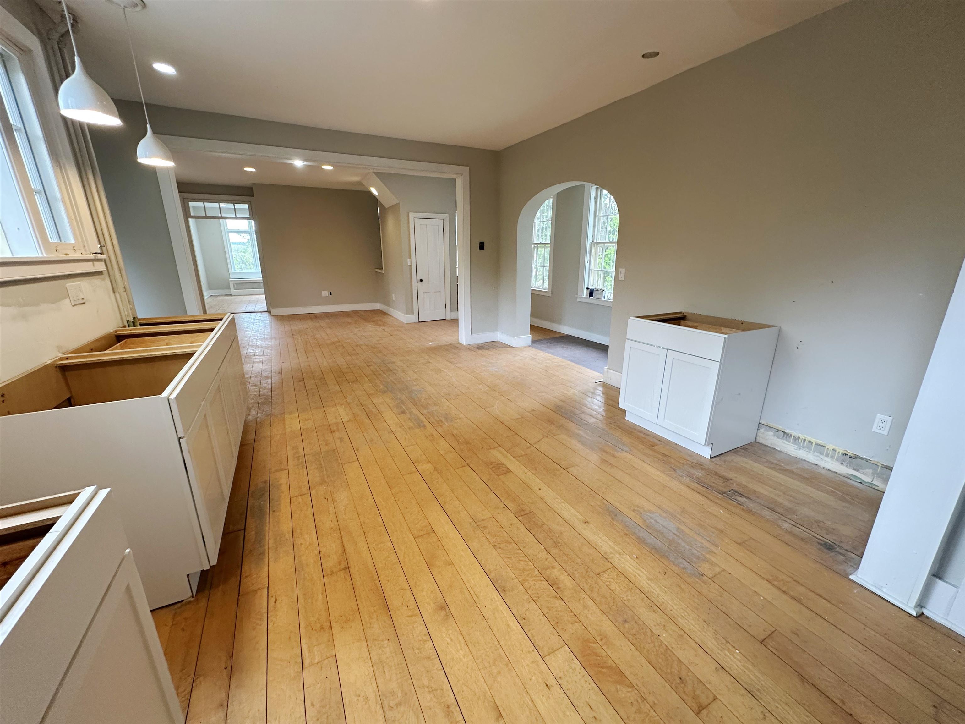 2 Pine Street Property Photo 14