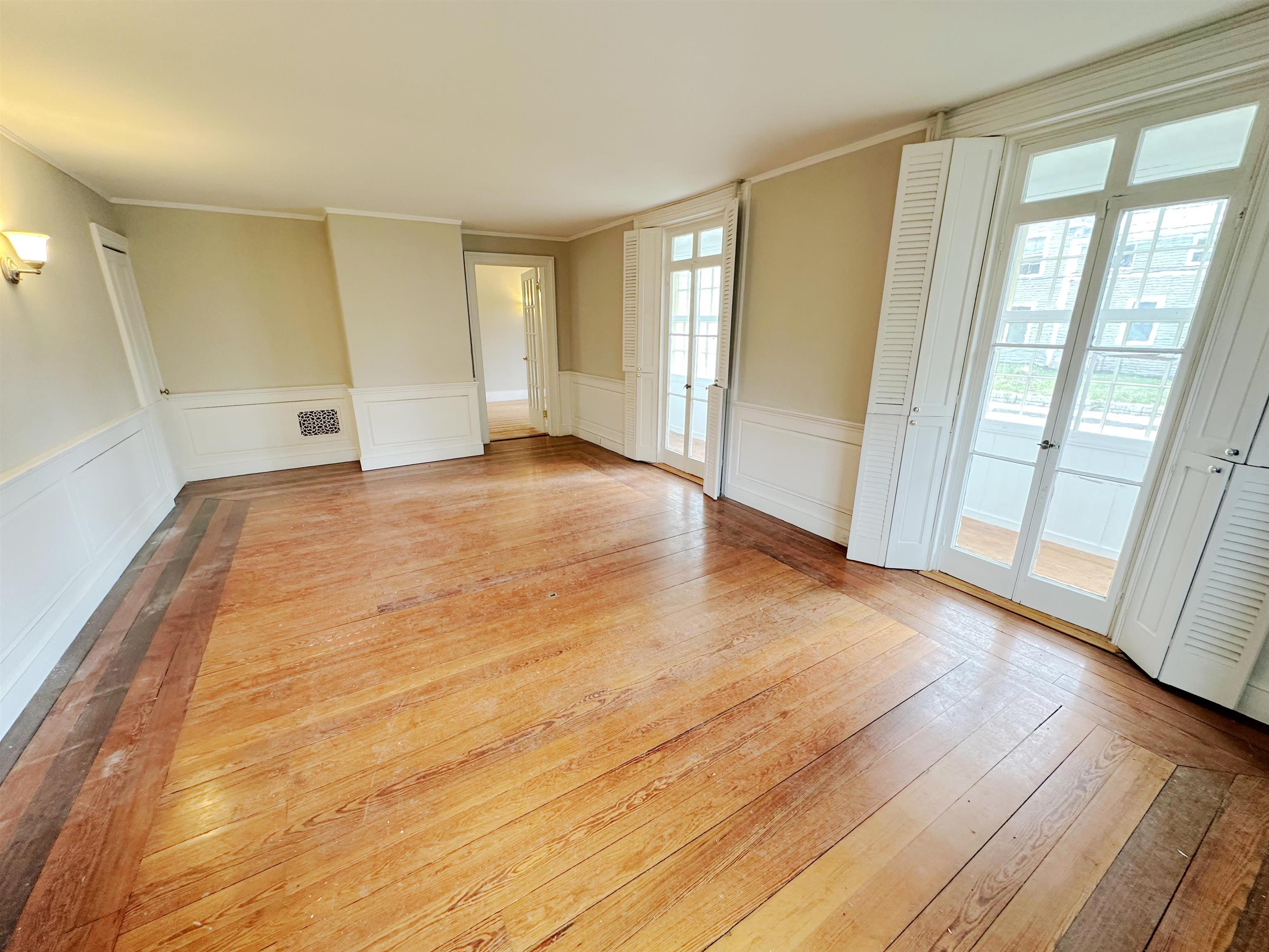 2 Pine Street Property Photo 15
