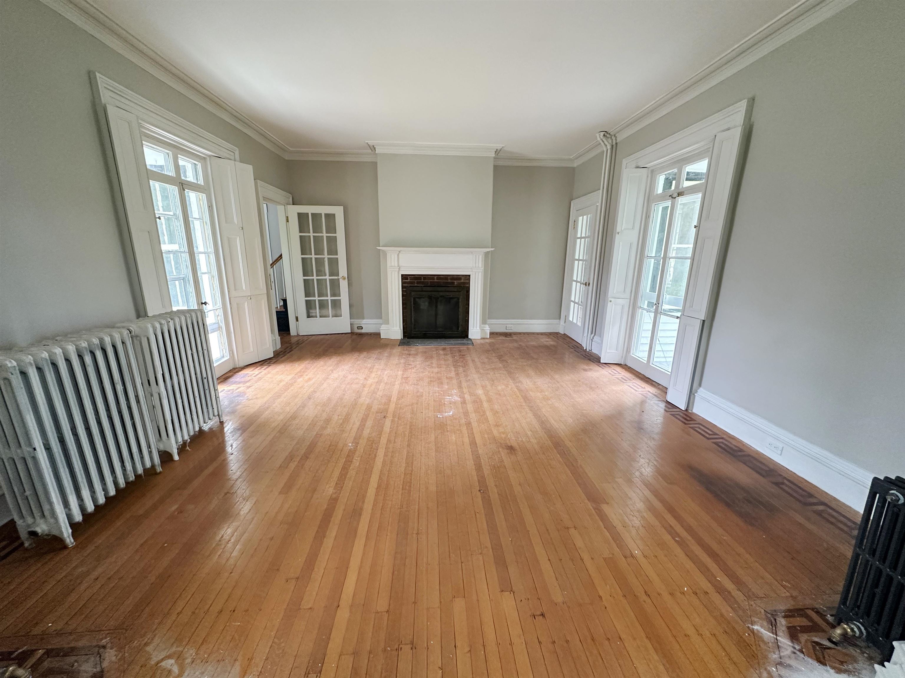 2 Pine Street Property Photo 21