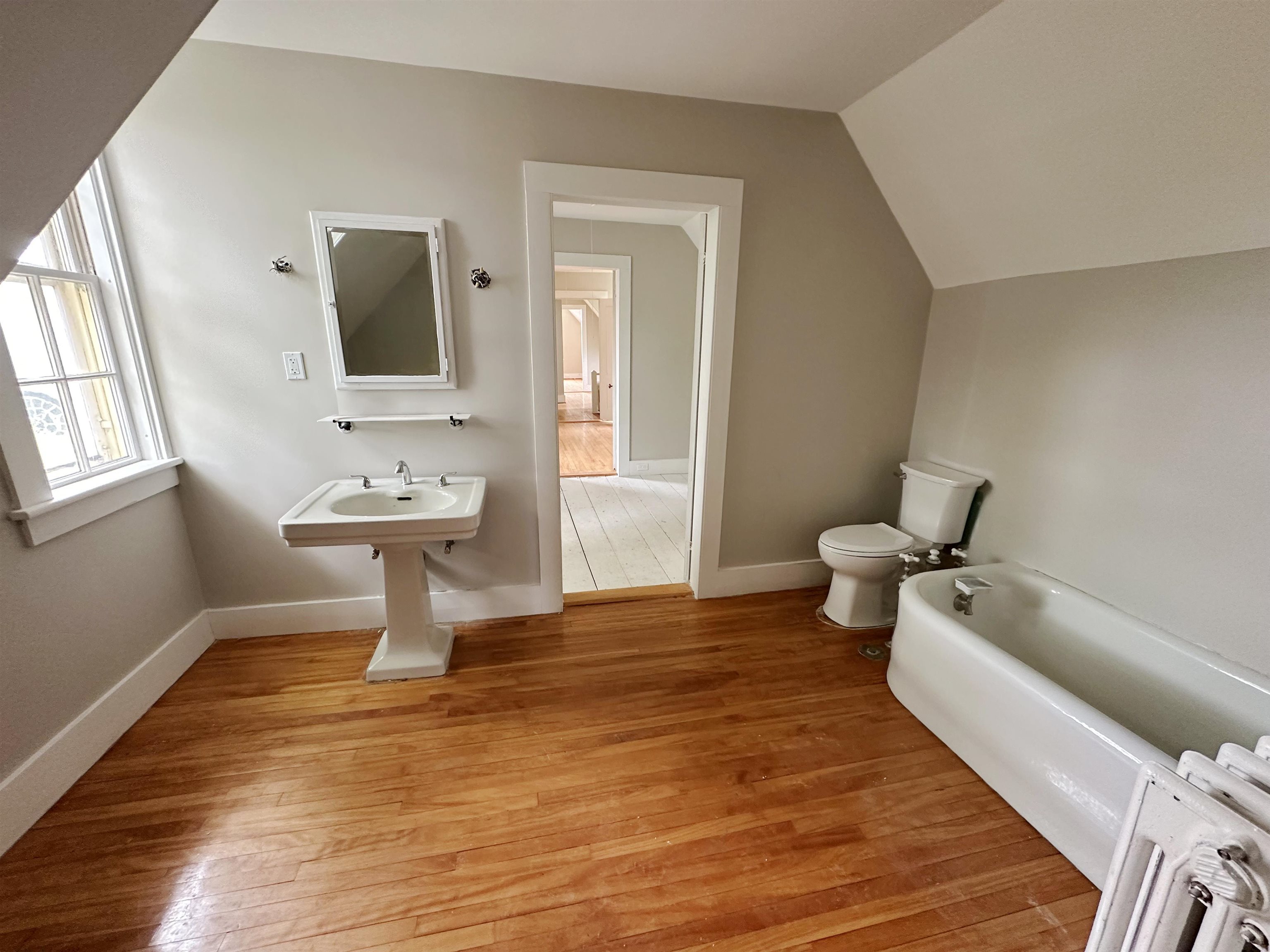 2 Pine Street Property Photo 31