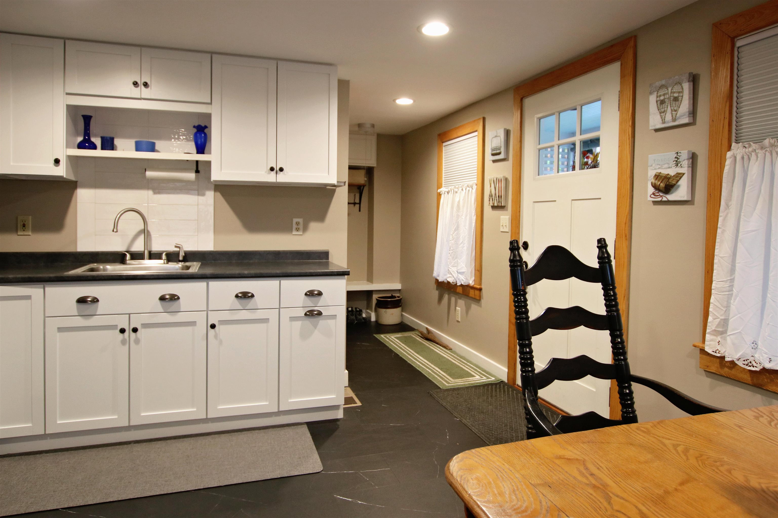 2949 Waterbury Road Property Photo 9