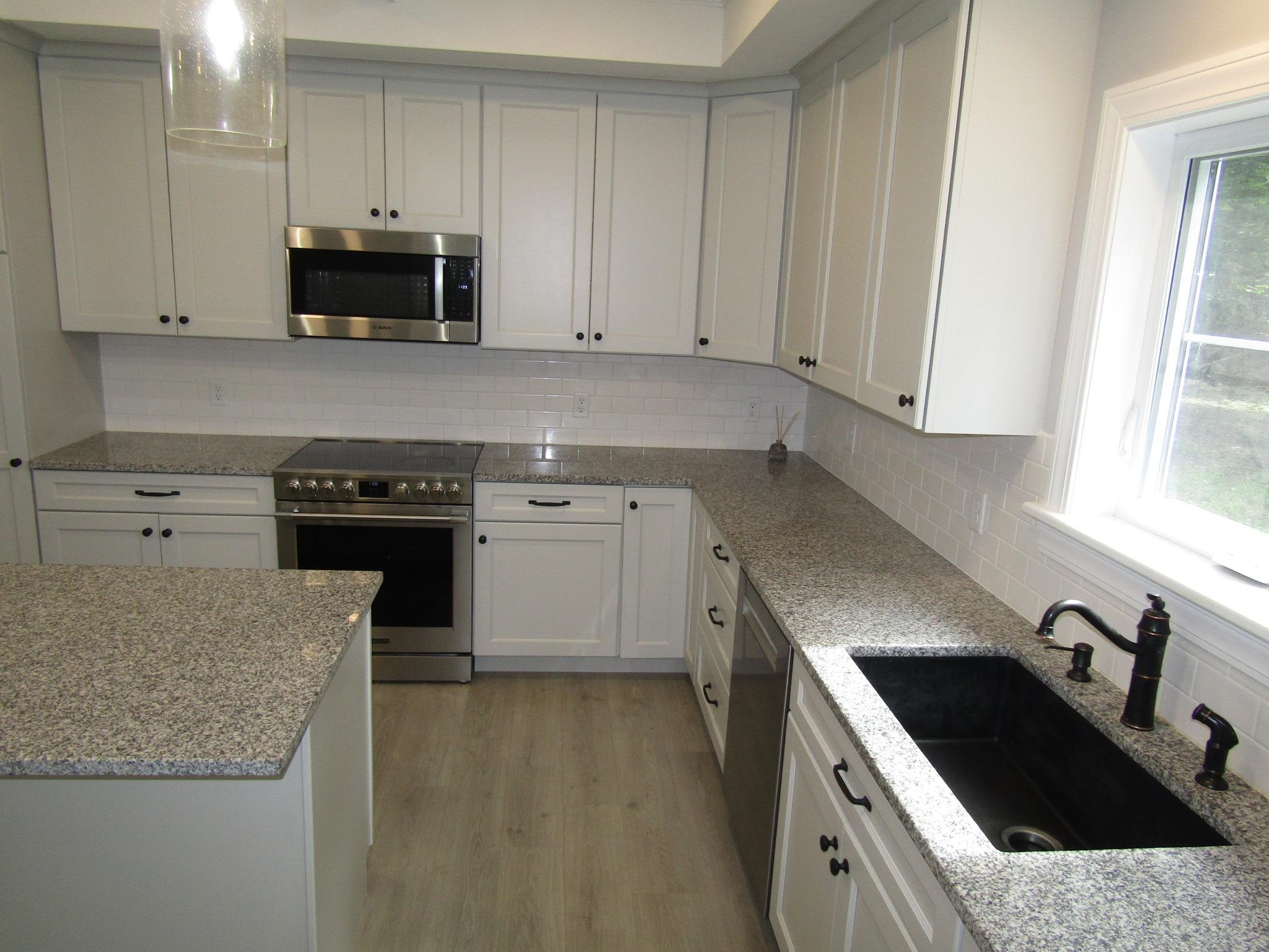 35 Maple Grove Estates Property Photo 11