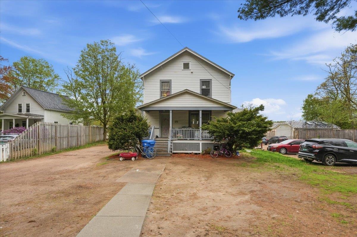 76 Ethan Allen Parkway Property Photo 2