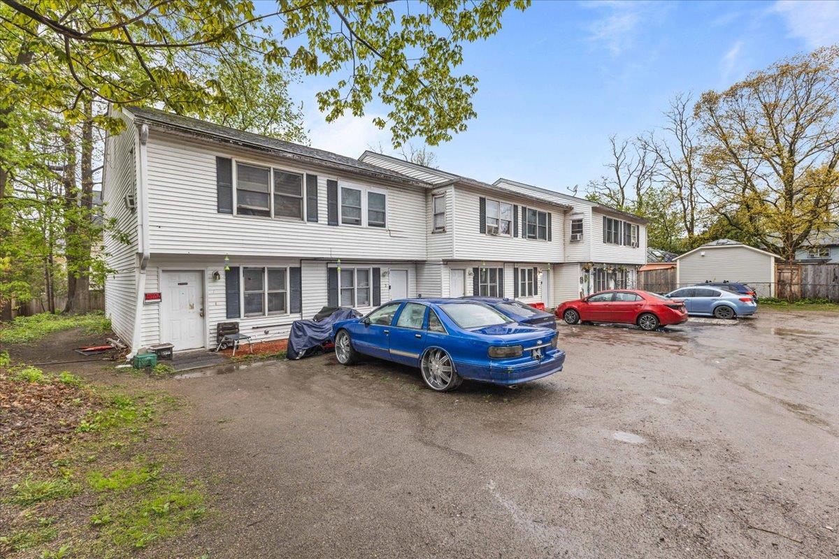 76 Ethan Allen Parkway Property Photo 3