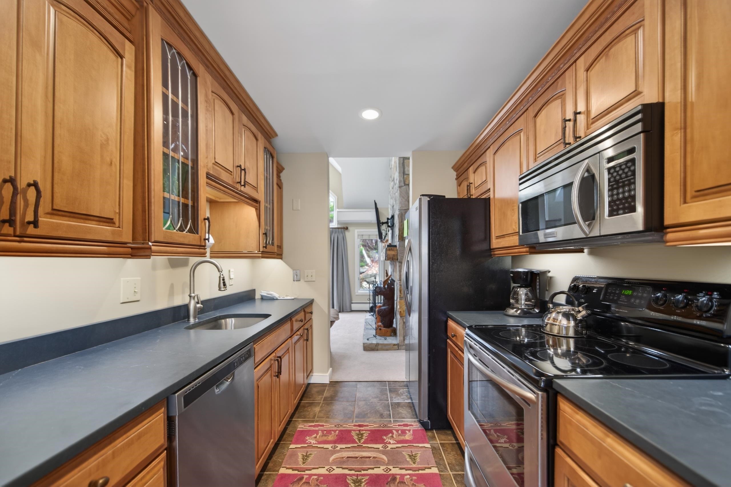1d Townhouse Square Property Photo 5