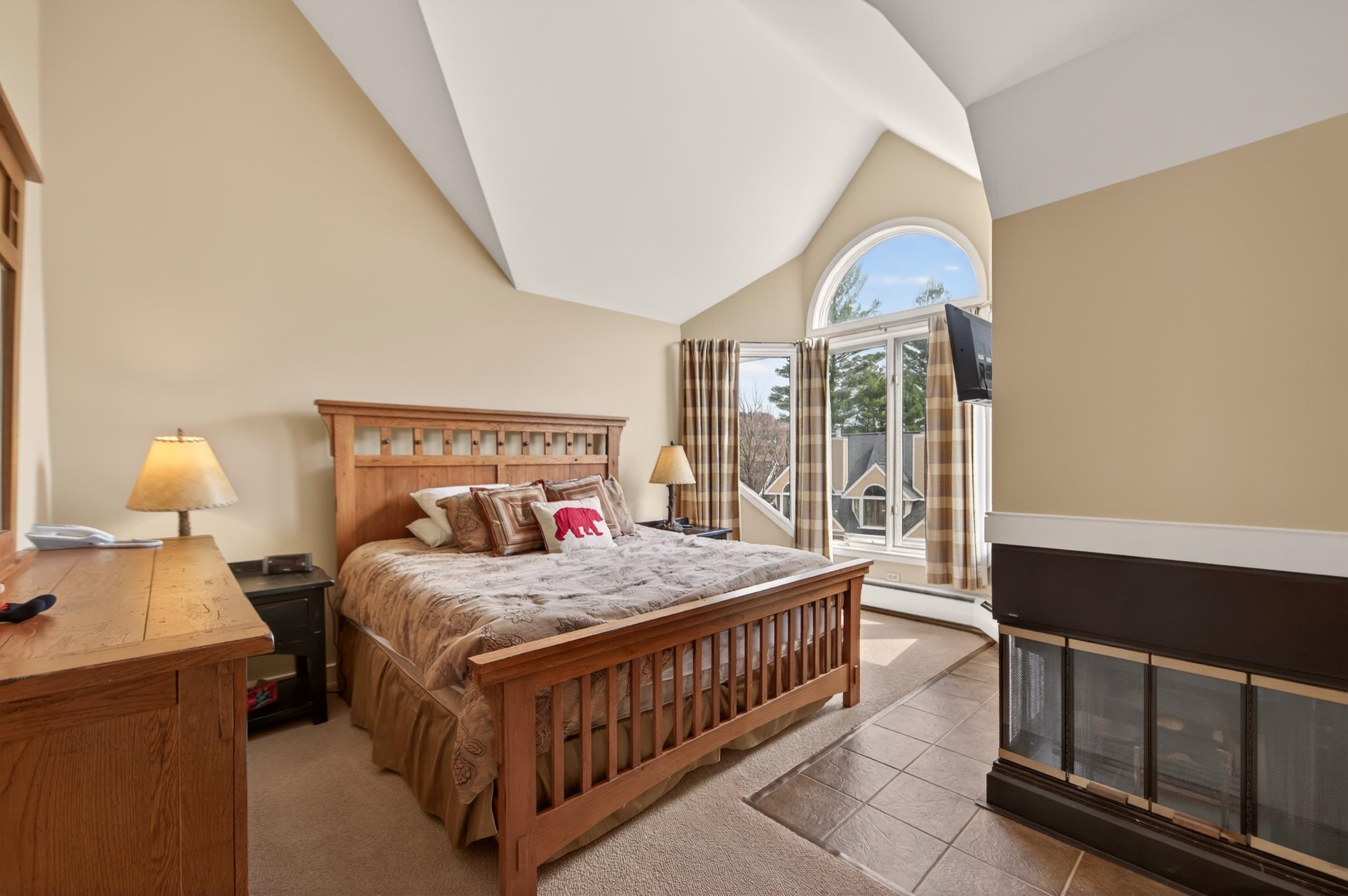 1d Townhouse Square Property Photo 9
